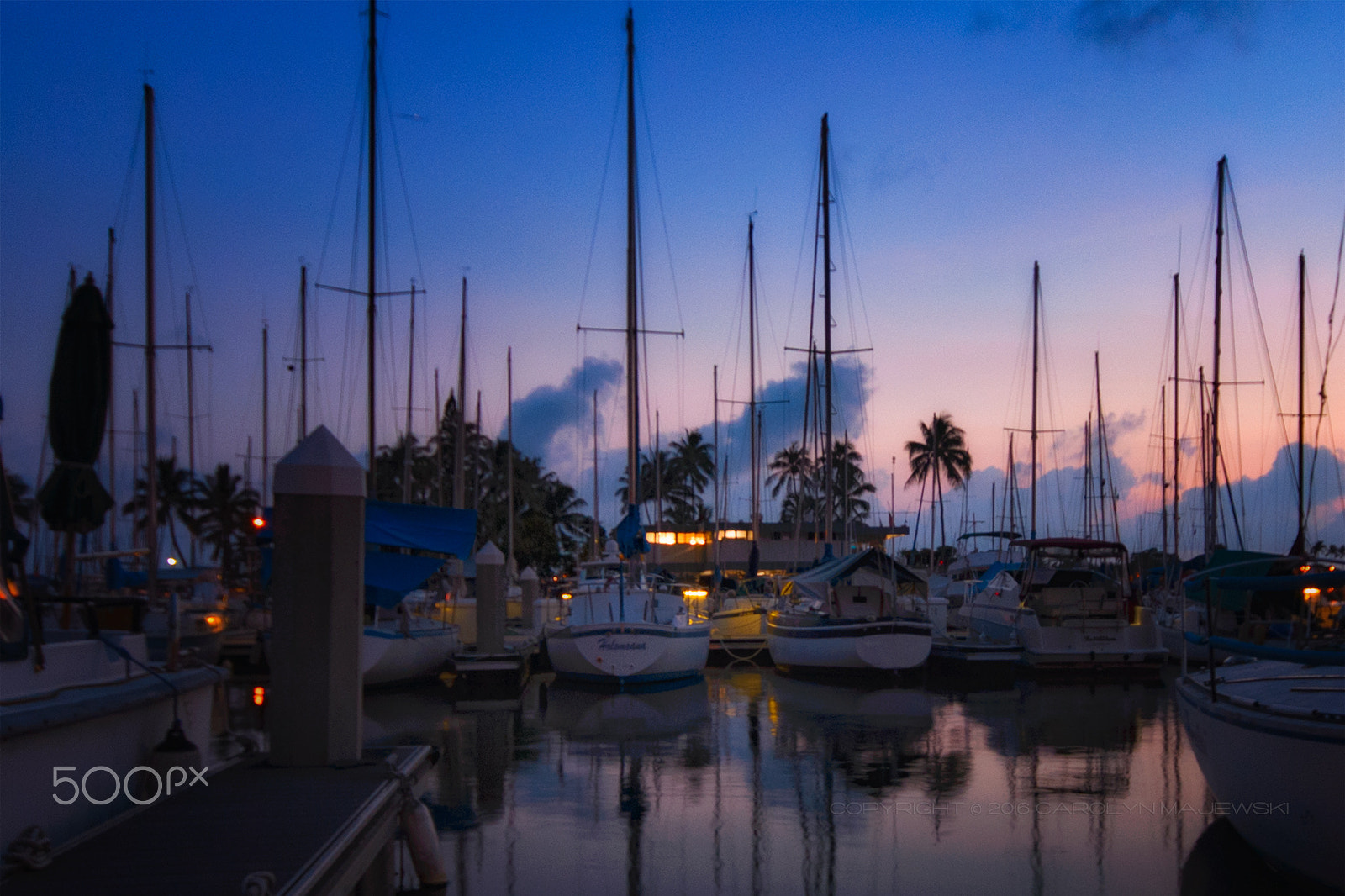 Sigma 10-20mm F4-5.6 EX DC HSM sample photo. Yacht club glow photography