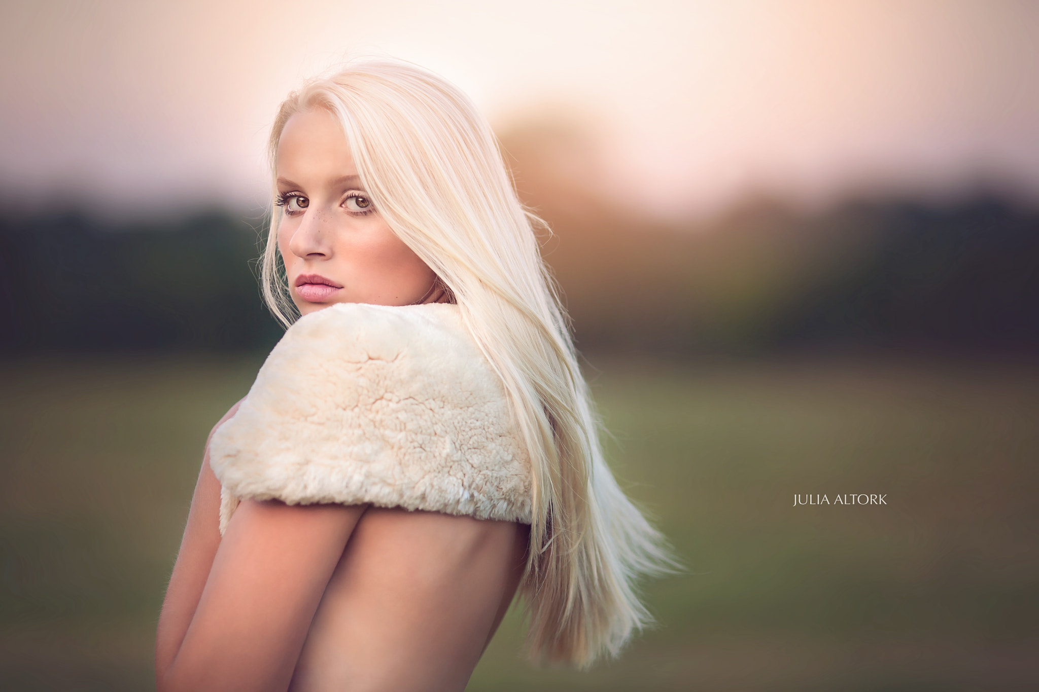 Canon EOS 5D + Canon EF 135mm F2L USM sample photo. Summer senior photography