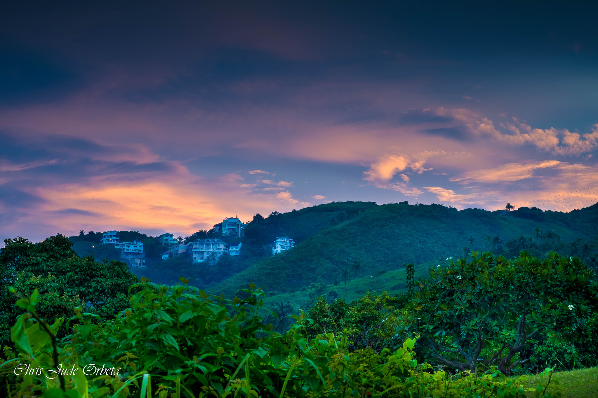 Fujifilm X-E2 + Fujifilm XF 60mm F2.4 R Macro sample photo. House in the mountains photography