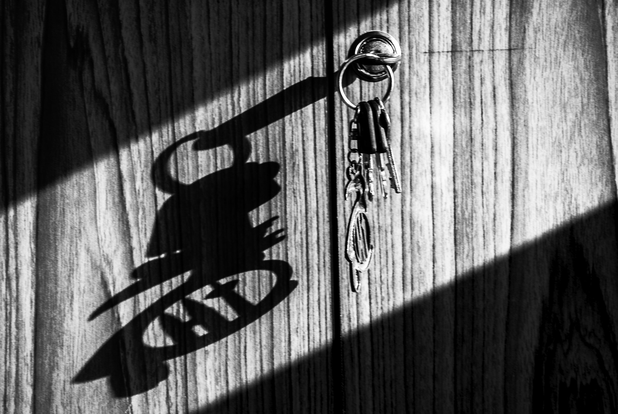 Nikon D40X sample photo. Beam & shadows photography