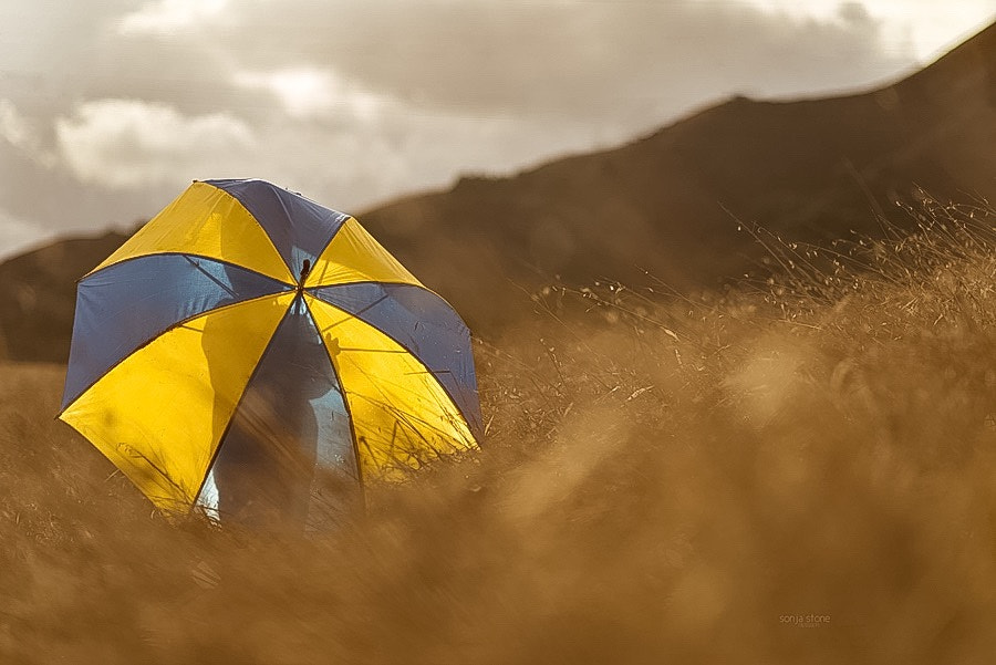 Nikon D600 + AF Nikkor 85mm f/1.8 sample photo. Ready for rain photography