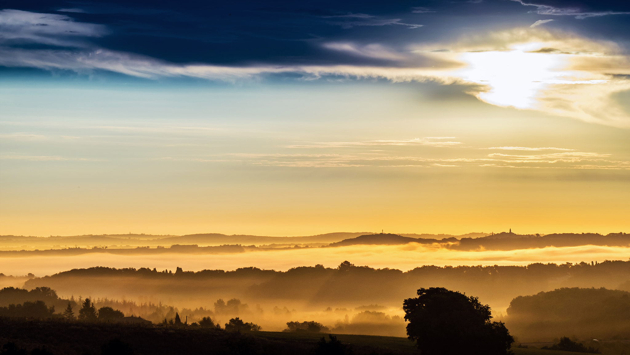 Fujifilm XF 55-200mm F3.5-4.8 R LM OIS sample photo. Brume matin campagne auch photography