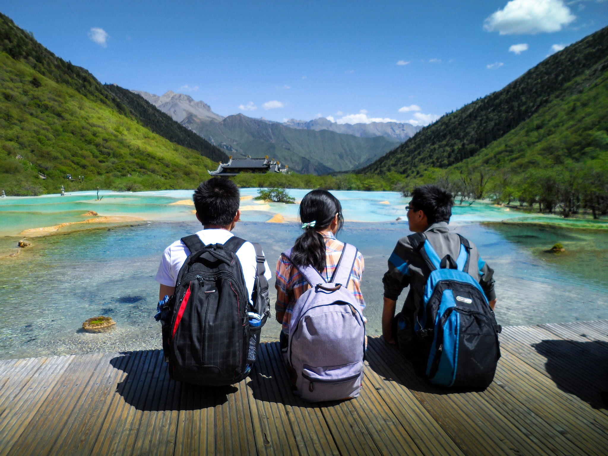 Samsung MV800 sample photo. Huanglong photography