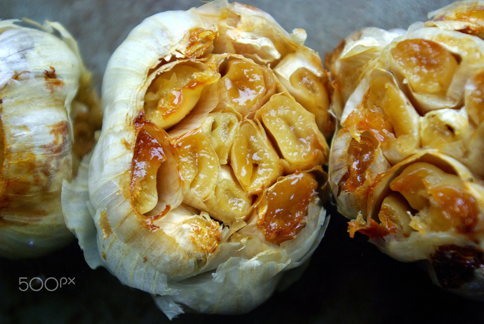 Samsung GX-10 sample photo. Roasted garlic photography