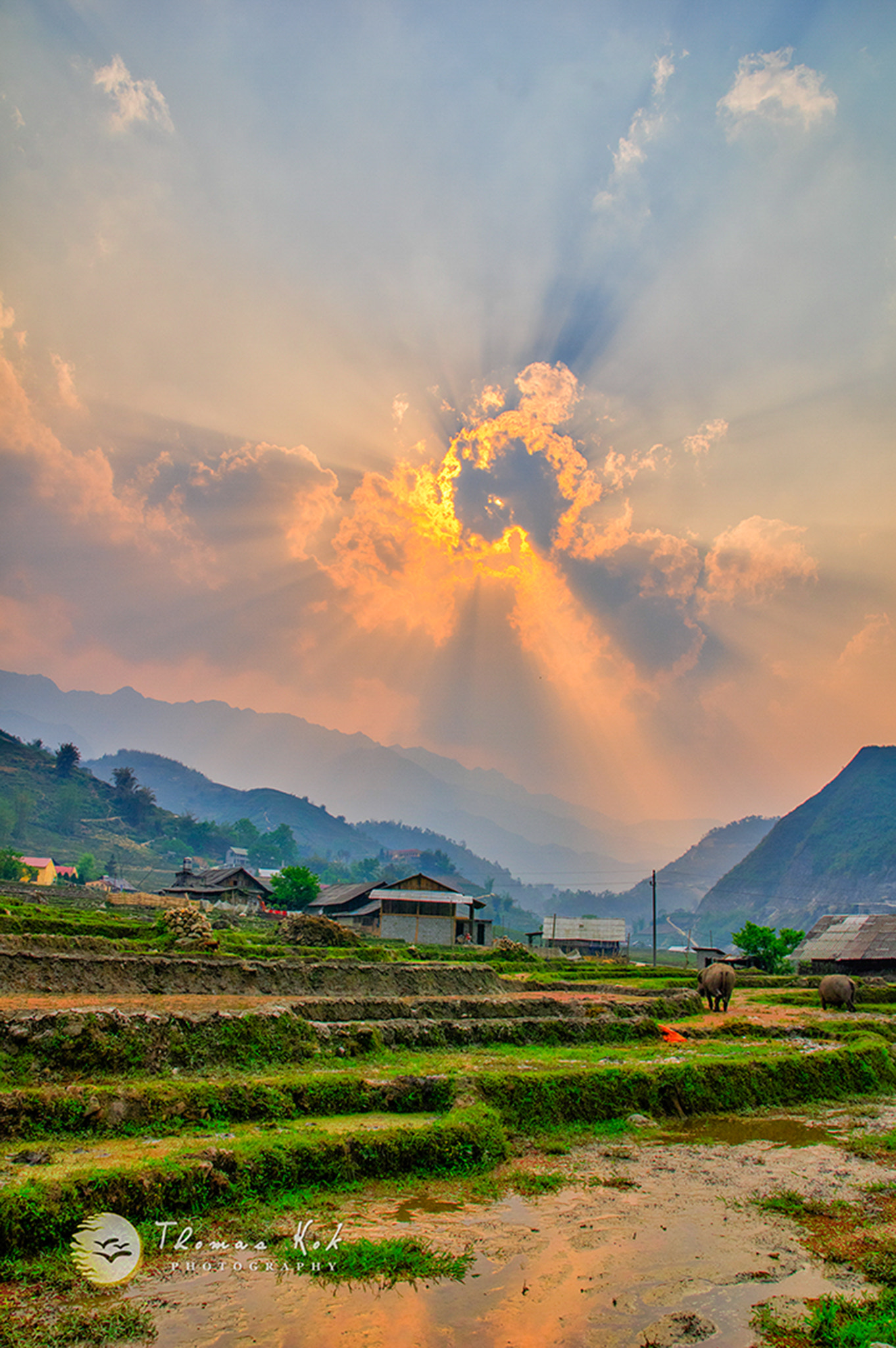 Sigma 17-70mm F2.8-4 DC Macro HSM | C sample photo. Sunset in sapa photography