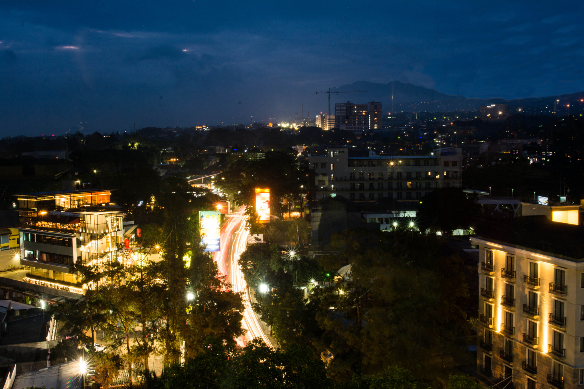 AF Zoom-Nikkor 24-120mm f/3.5-5.6D IF sample photo. Light rivers, a night from bandung photography