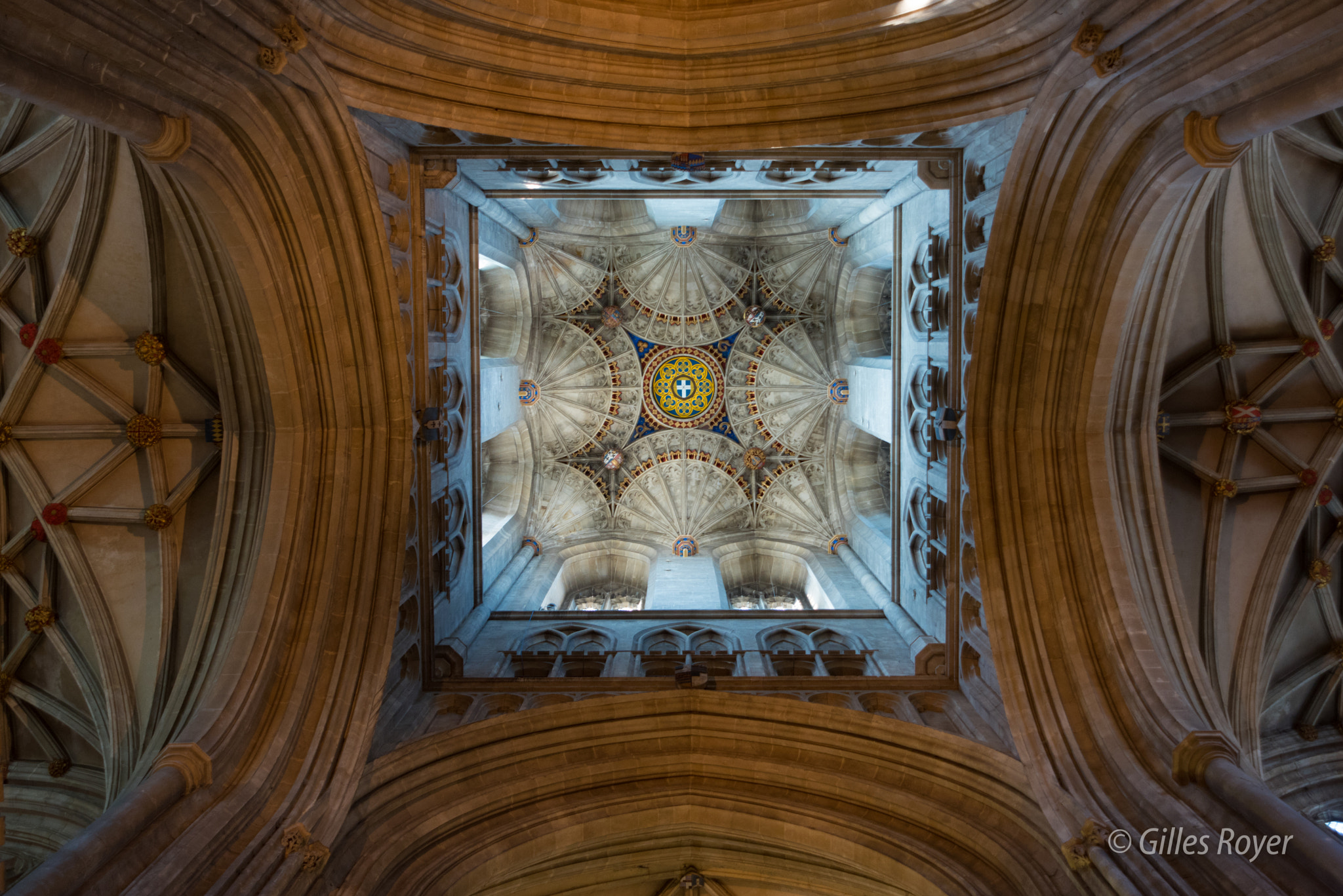 AF Zoom-Nikkor 24-120mm f/3.5-5.6D IF sample photo. Canterbury cathedral photography