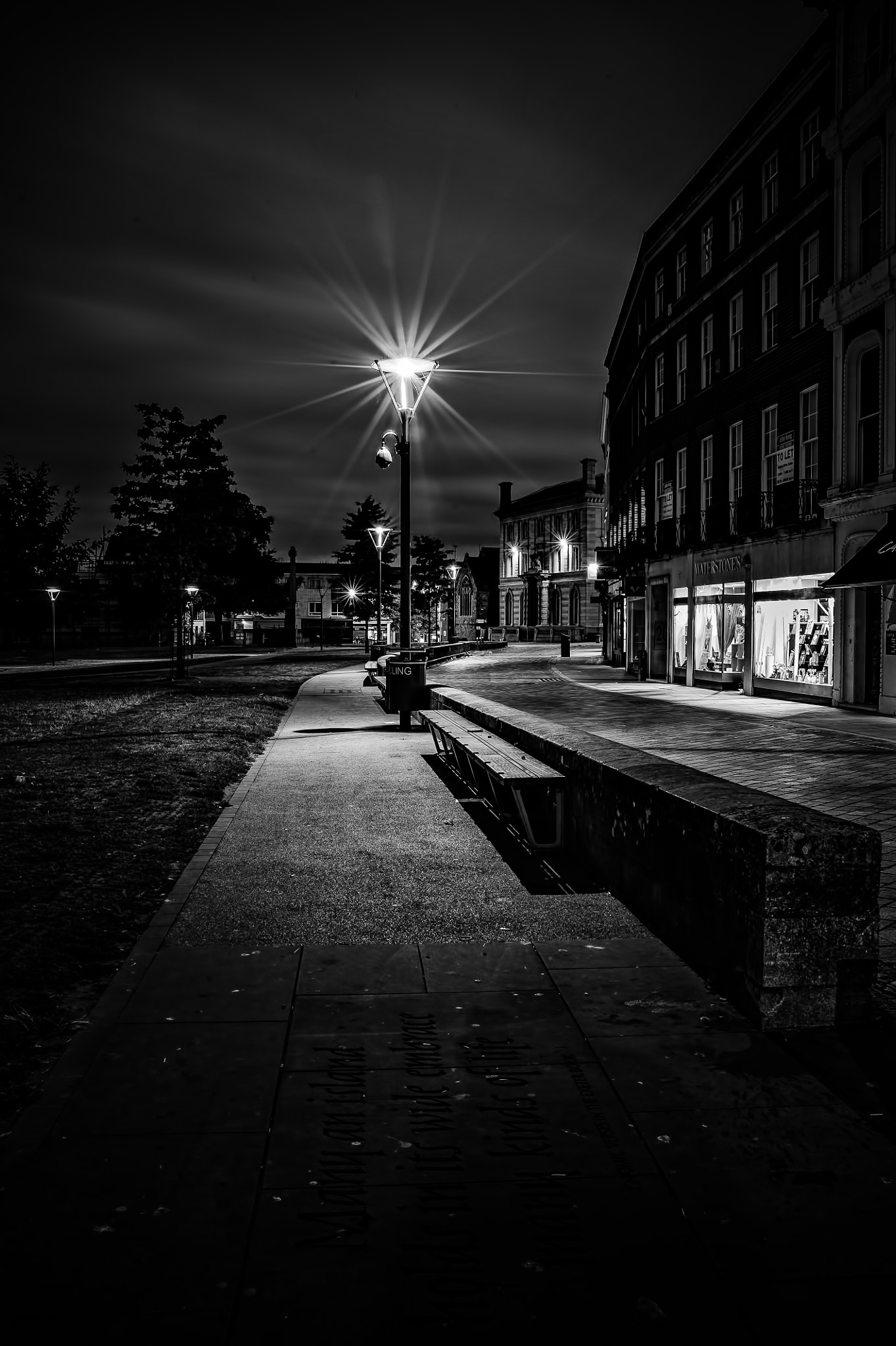 AF Zoom-Nikkor 28-105mm f/3.5-4.5D IF sample photo. Dawn at the cathedral yard bw photography