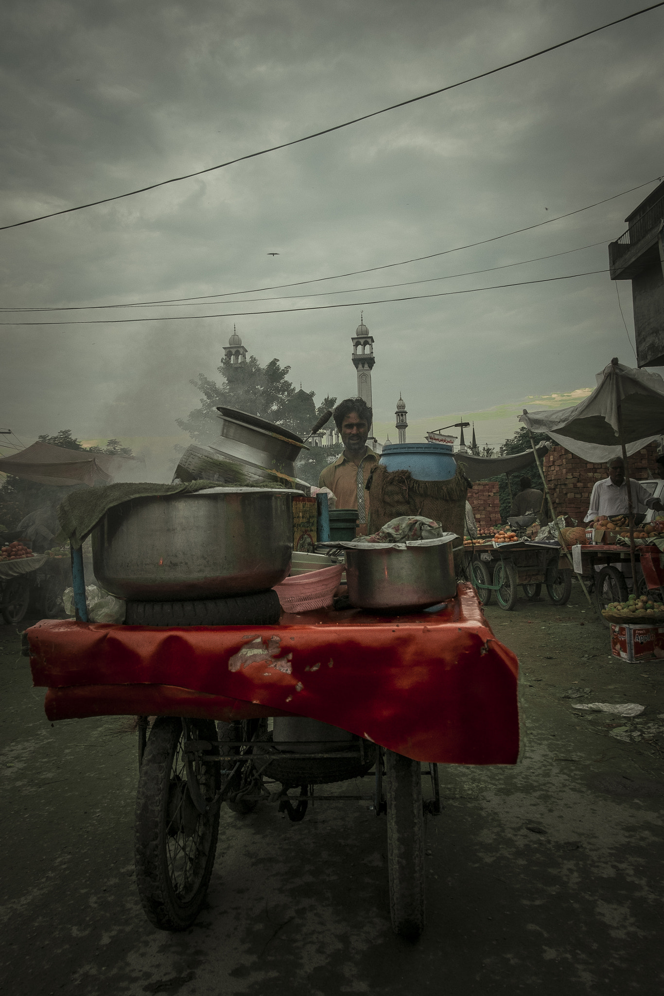 Fujifilm XC 16-50mm F3.5-5.6 OIS II sample photo. The haleem seller photography