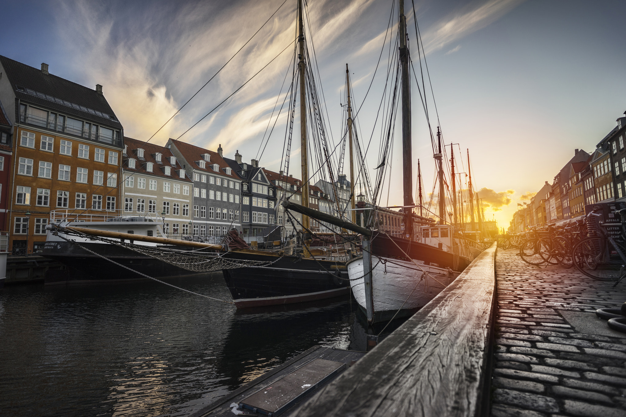 Sony a7R + E 18mm F2.8 sample photo. Harbour sunset photography