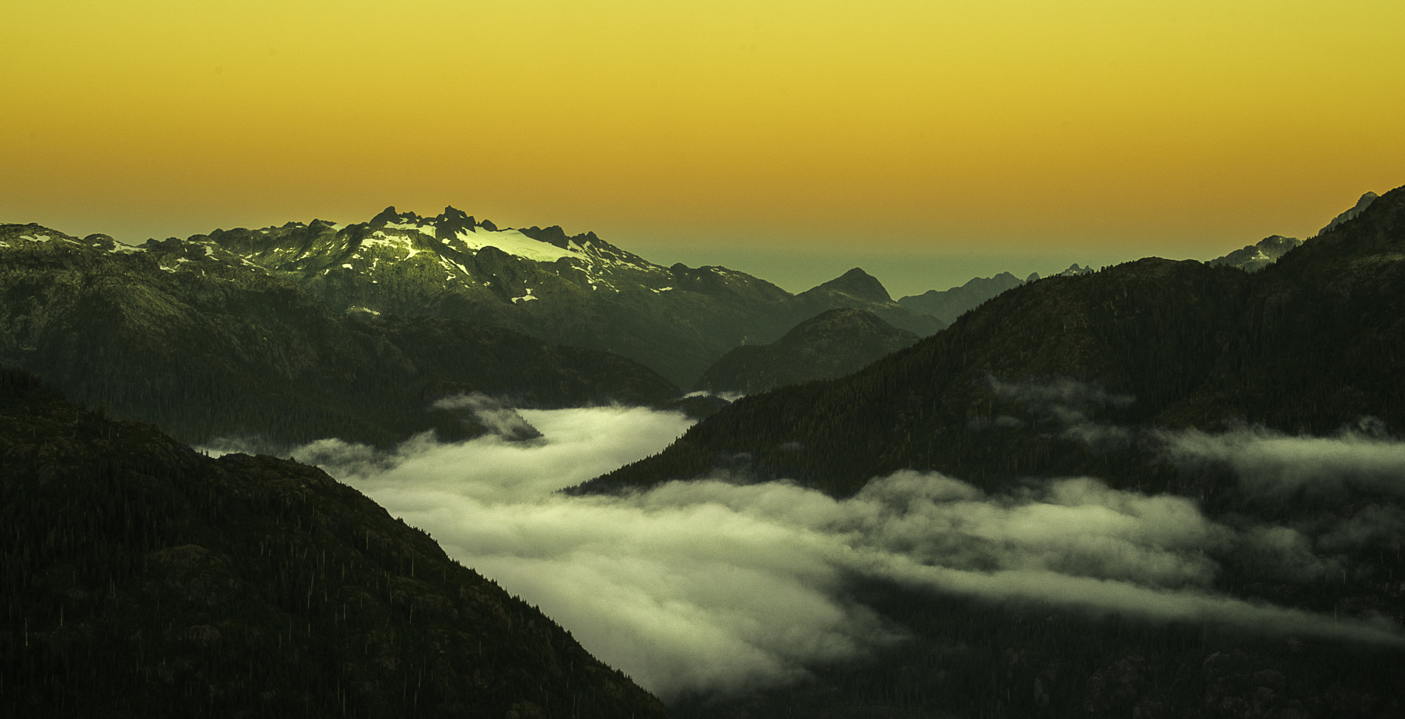 Sony 75-300mm F4.5-5.6 sample photo. Sunrise photography