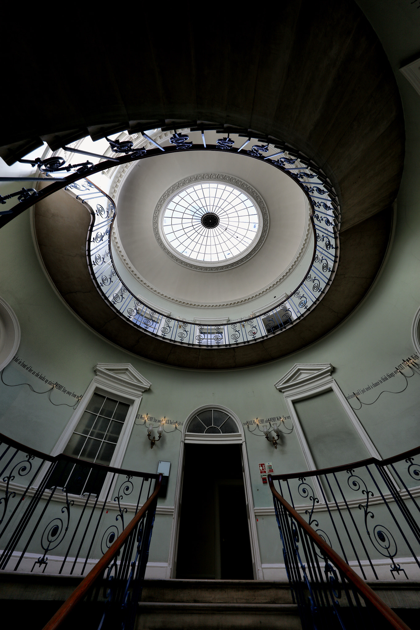 Canon EF 11-24mm F4L USM sample photo. London photography