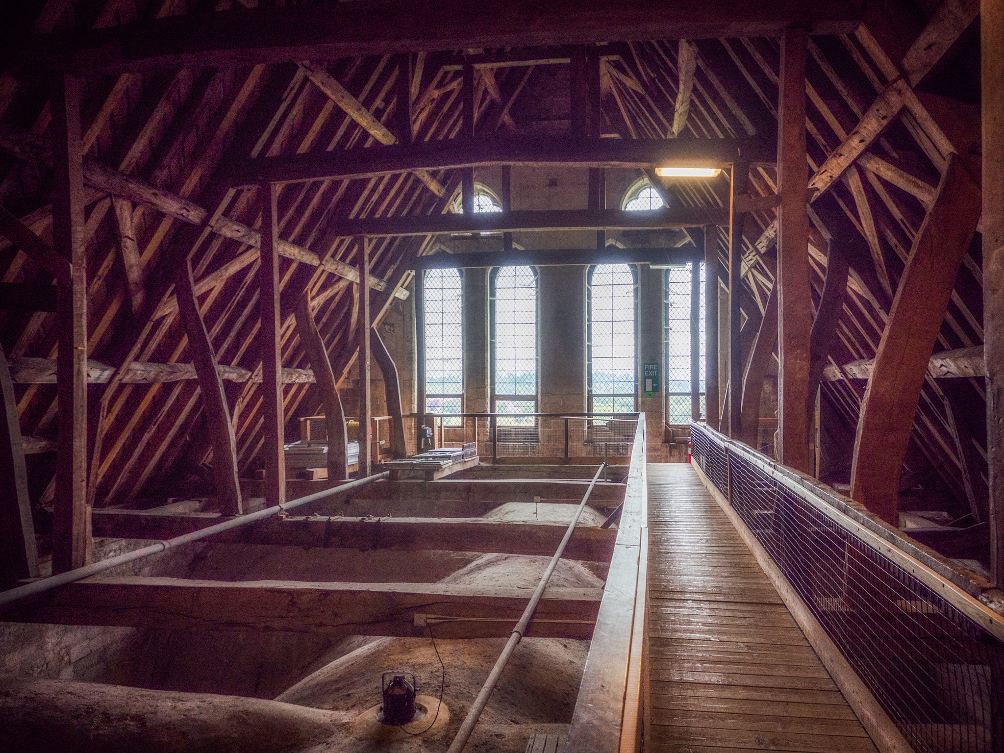 Olympus OM-D E-M10 + OLYMPUS M.12-50mm F3.5-6.3 sample photo. Inside the roof - salisbury cathedral photography