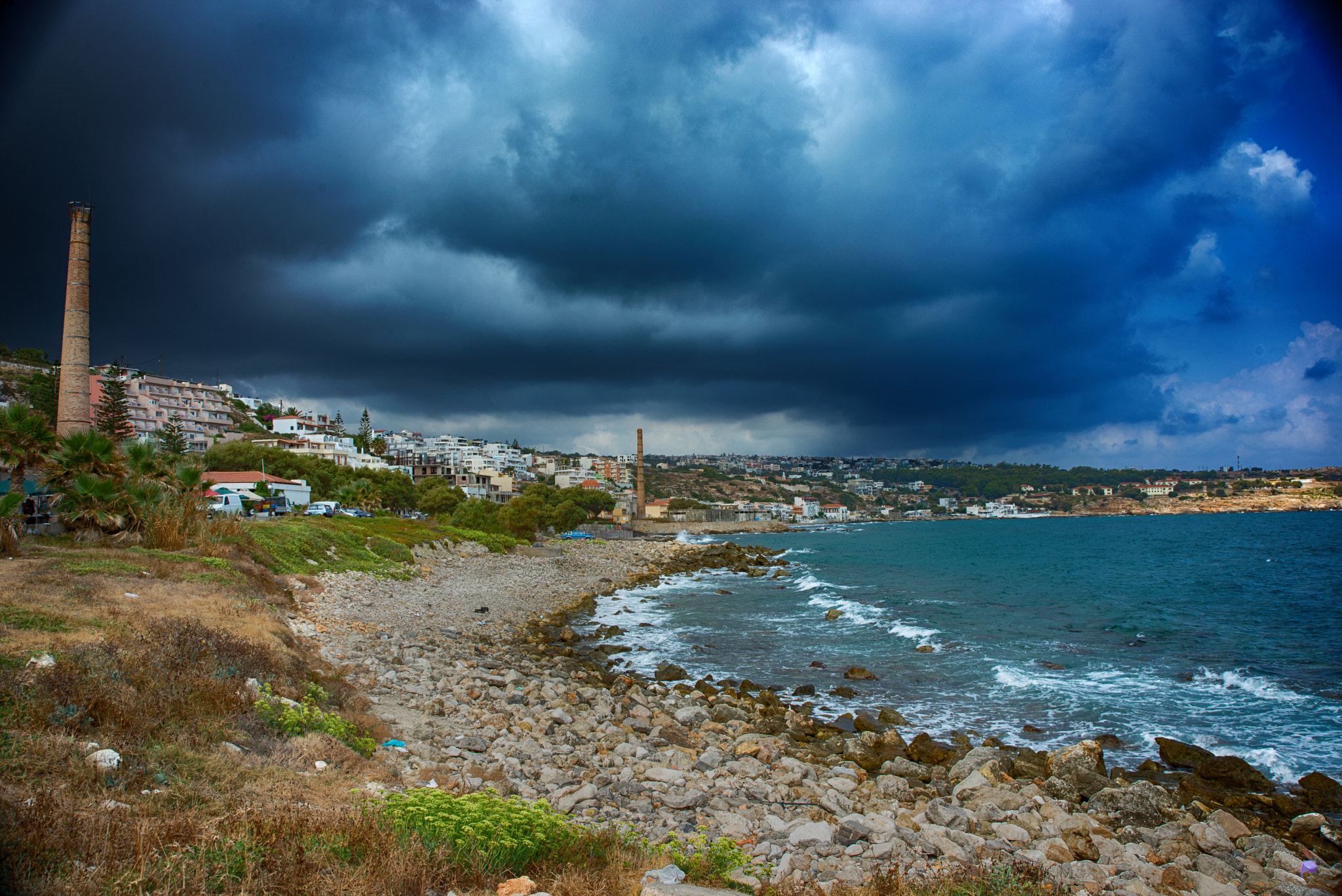 AF Zoom-Nikkor 28-105mm f/3.5-4.5D IF sample photo. Rethymno rainy hdr photography