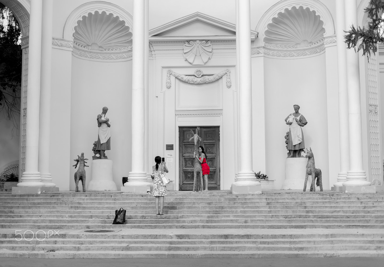 Sony a7R II + Sony 50mm F1.4 sample photo. Red dress photography