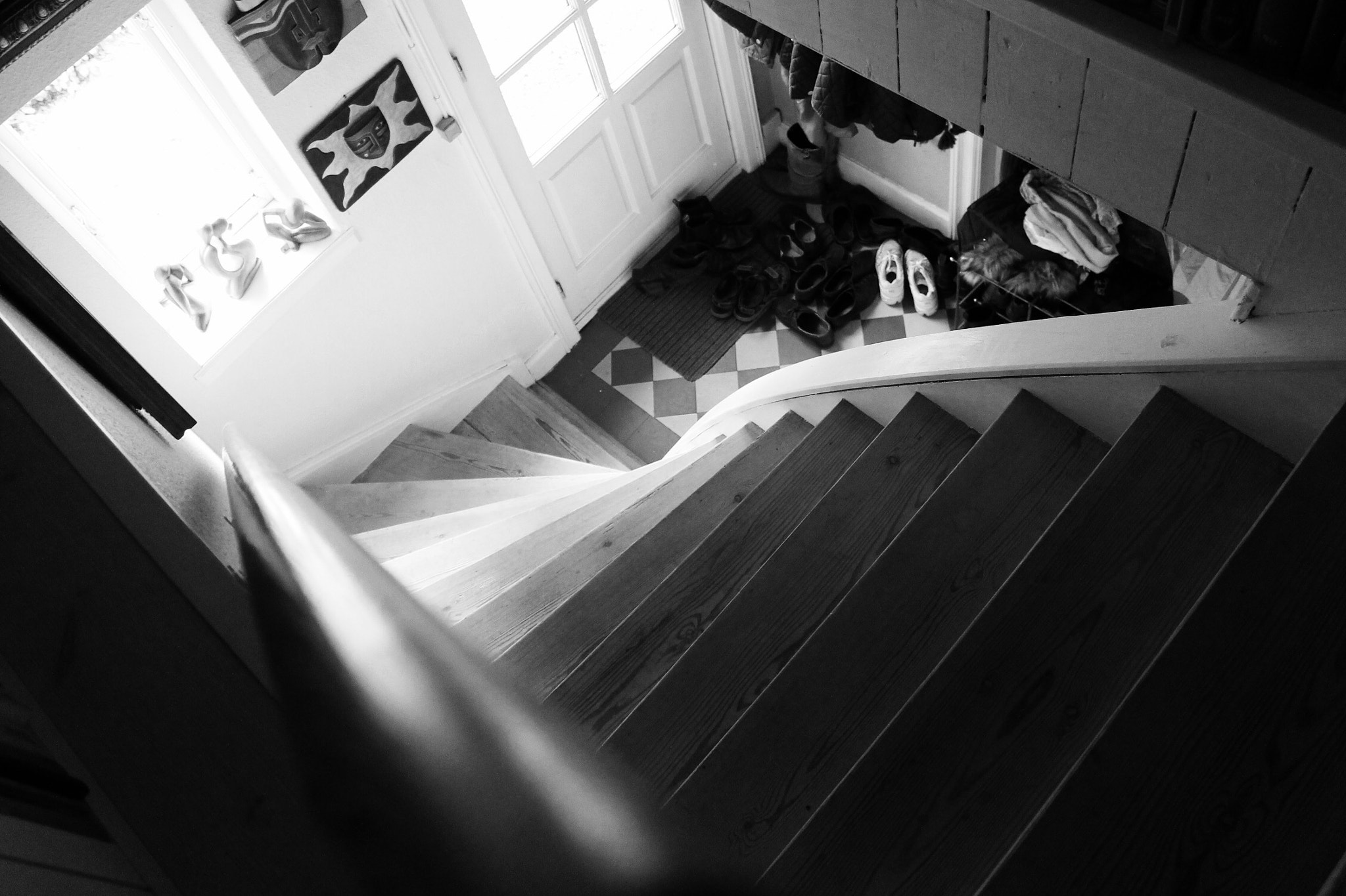 Canon EF-S 18-55mm F3.5-5.6 III sample photo. Stairs photography