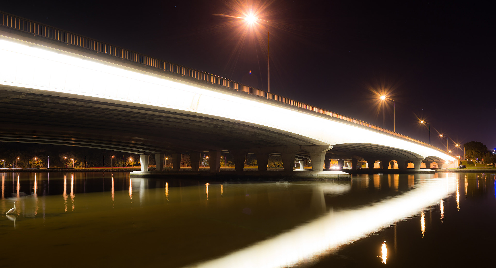 Nikon D4 + Nikon AF Nikkor 24mm F2.8D sample photo. "night time by the narrows" photography