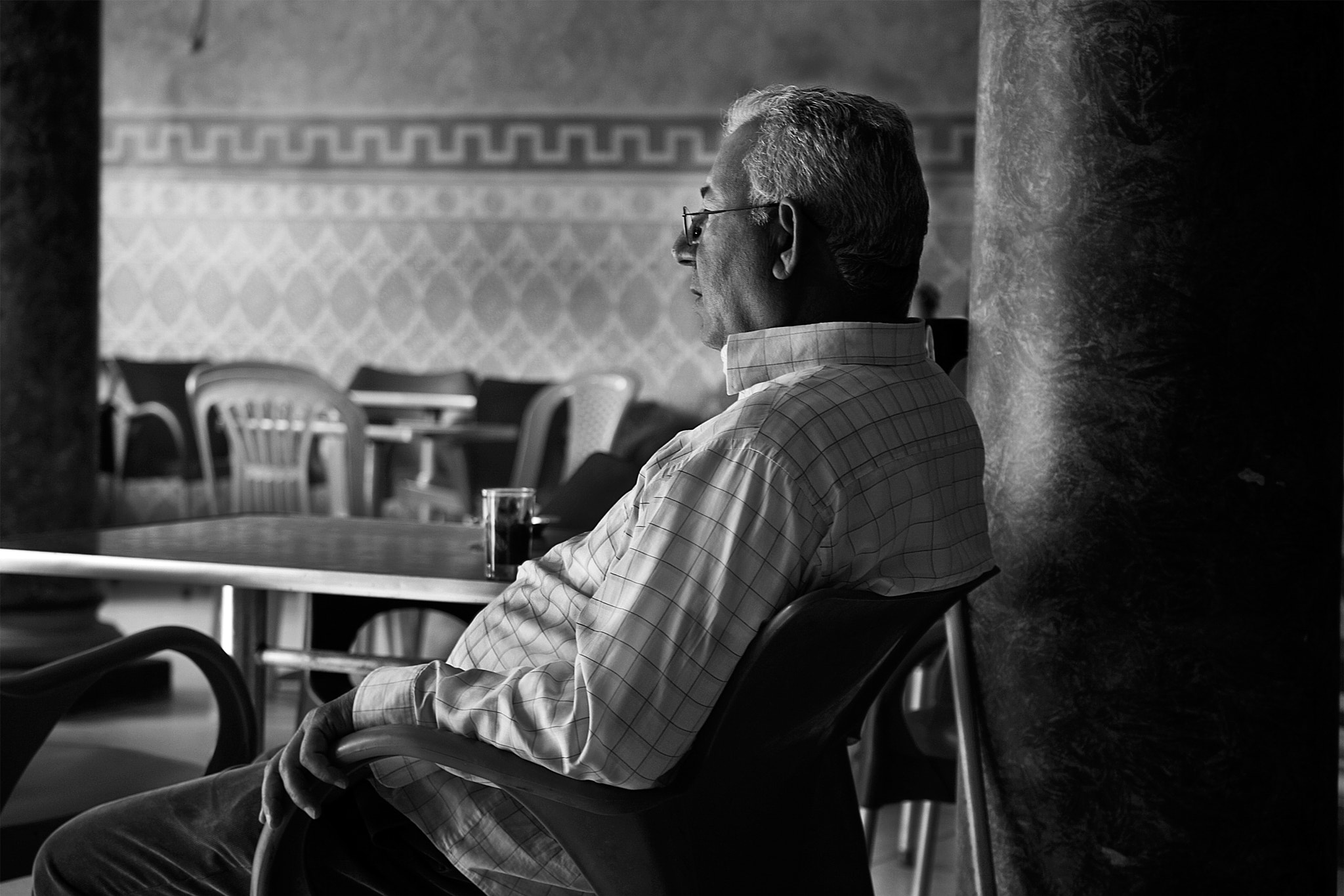 Canon EF 28-90mm f/4-5.6 sample photo. Old man photography