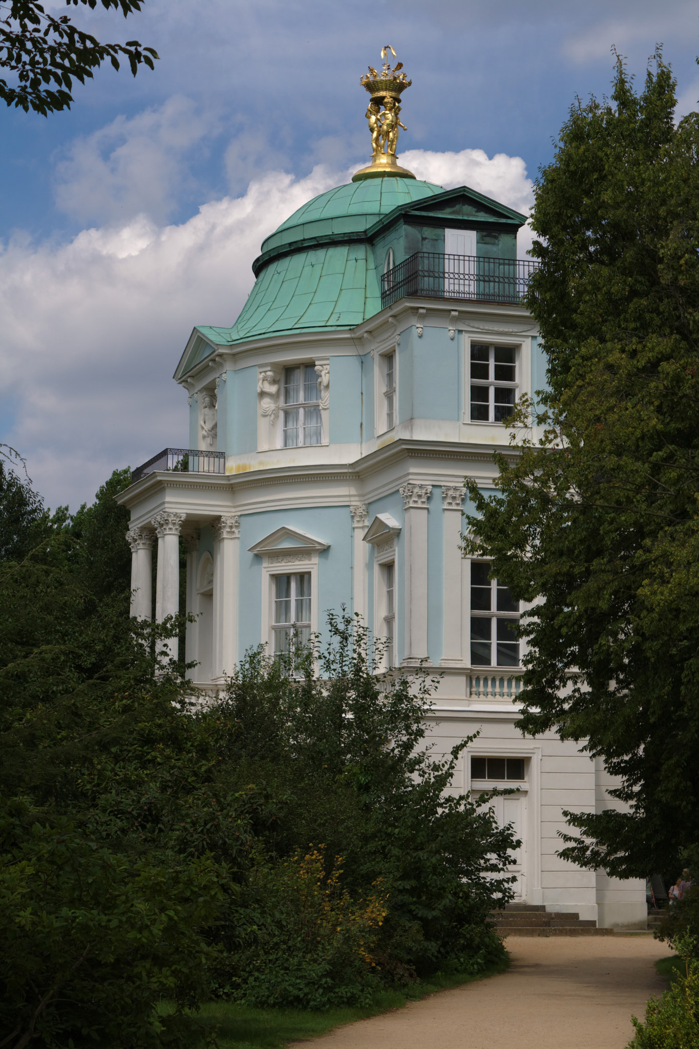 Canon EOS 400D (EOS Digital Rebel XTi / EOS Kiss Digital X) sample photo. Schloßgarten charlottenburg photography