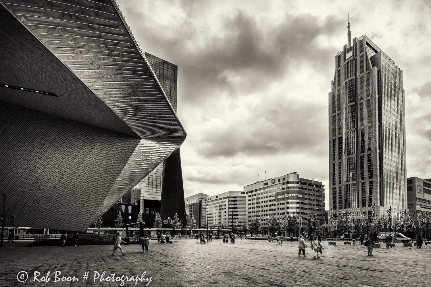 Canon EOS 5DS + Canon EF 16-35mm F4L IS USM sample photo. Train station, rotterdam 15 photography