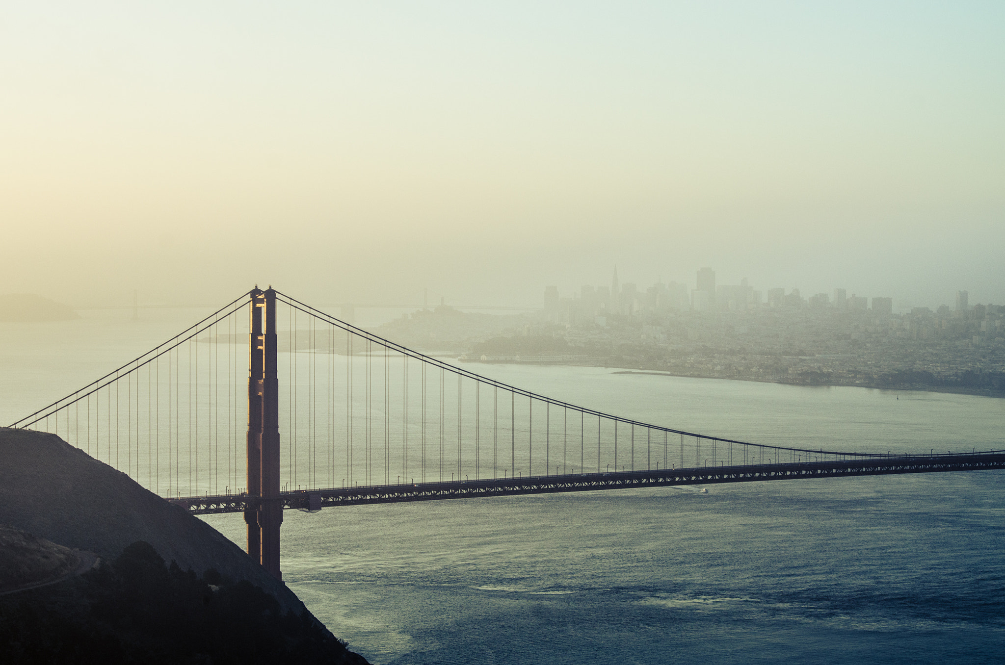 Pentax smc DA 55-300mm F4.0-5.8 ED sample photo. Golden gate bridge photography