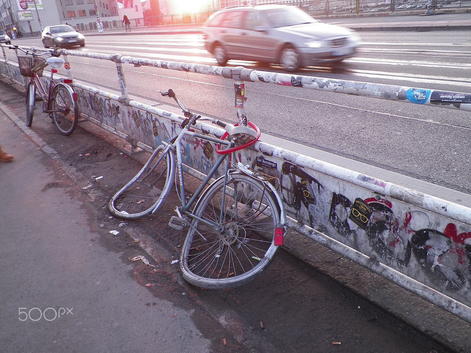 Kodak EASYSHARE Z5010 DIGITAL CAMERA sample photo. Abandoned bicycle in berlin photography