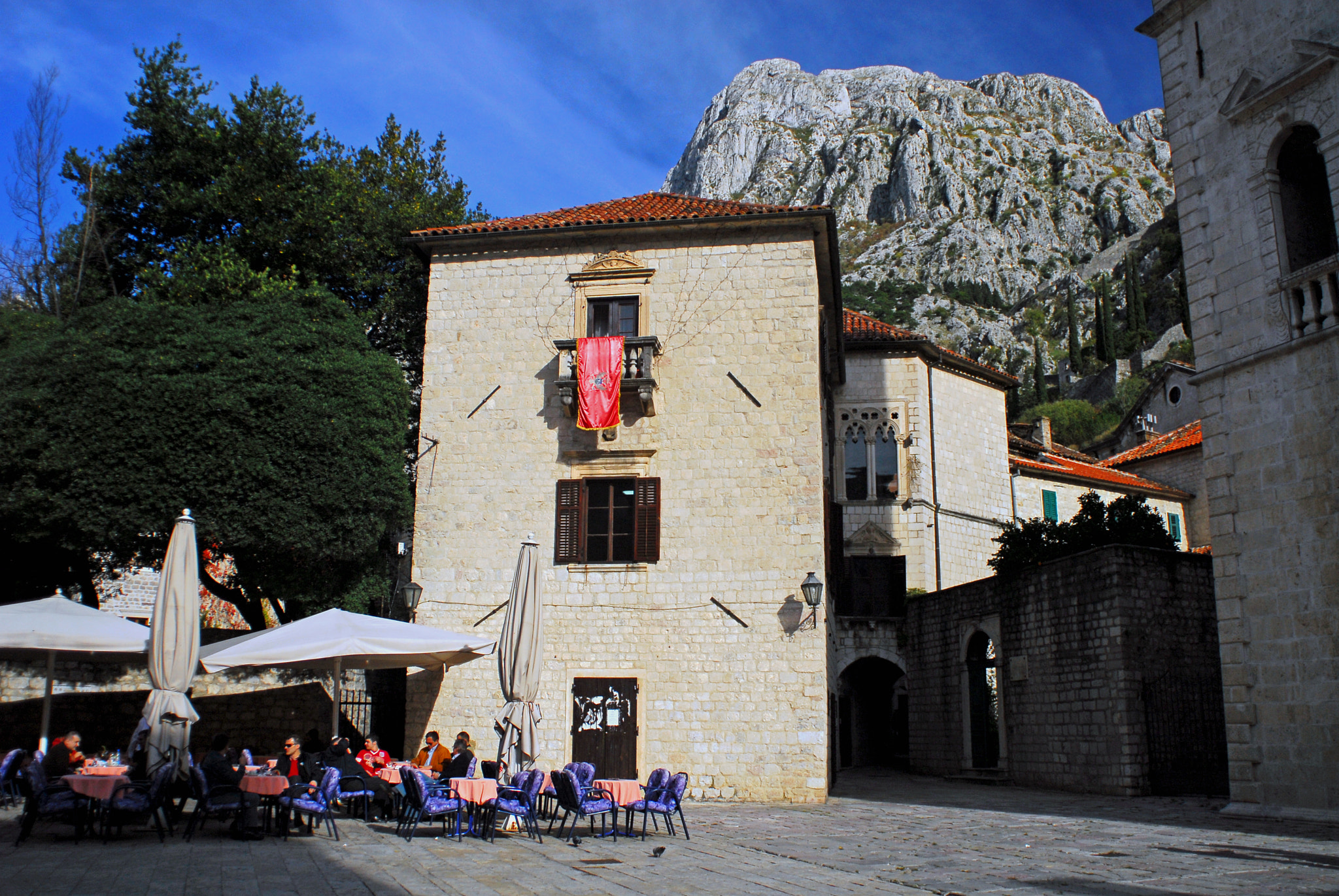 Nikon AF Nikkor 20mm F2.8D sample photo. Kotor photography