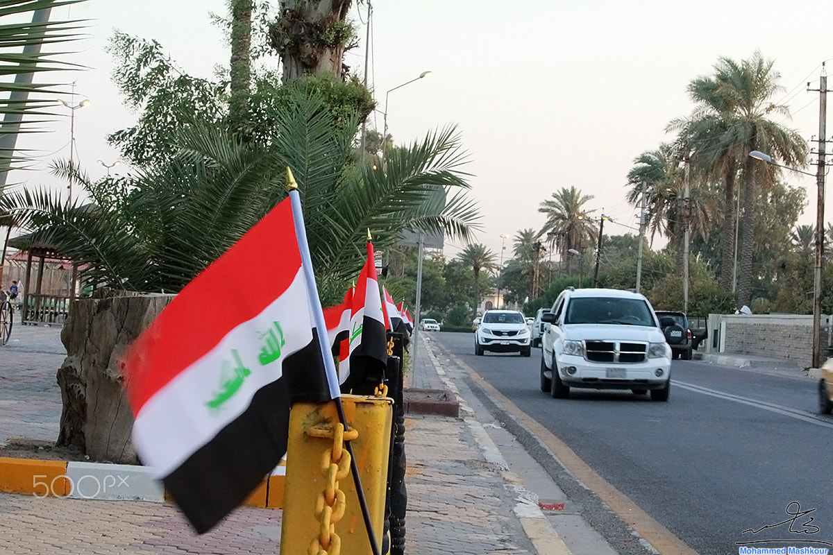 Canon EF-S 55-250mm F4-5.6 IS STM sample photo. Iraqi flag photography