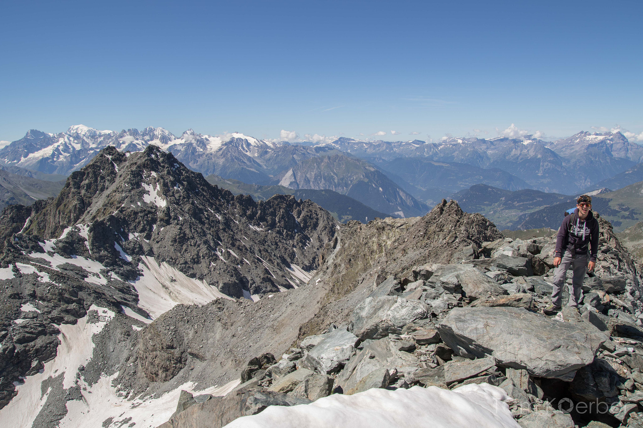 Tamron SP AF 17-50mm F2.8 XR Di II LD Aspherical (IF) sample photo. On top of the world ! photography