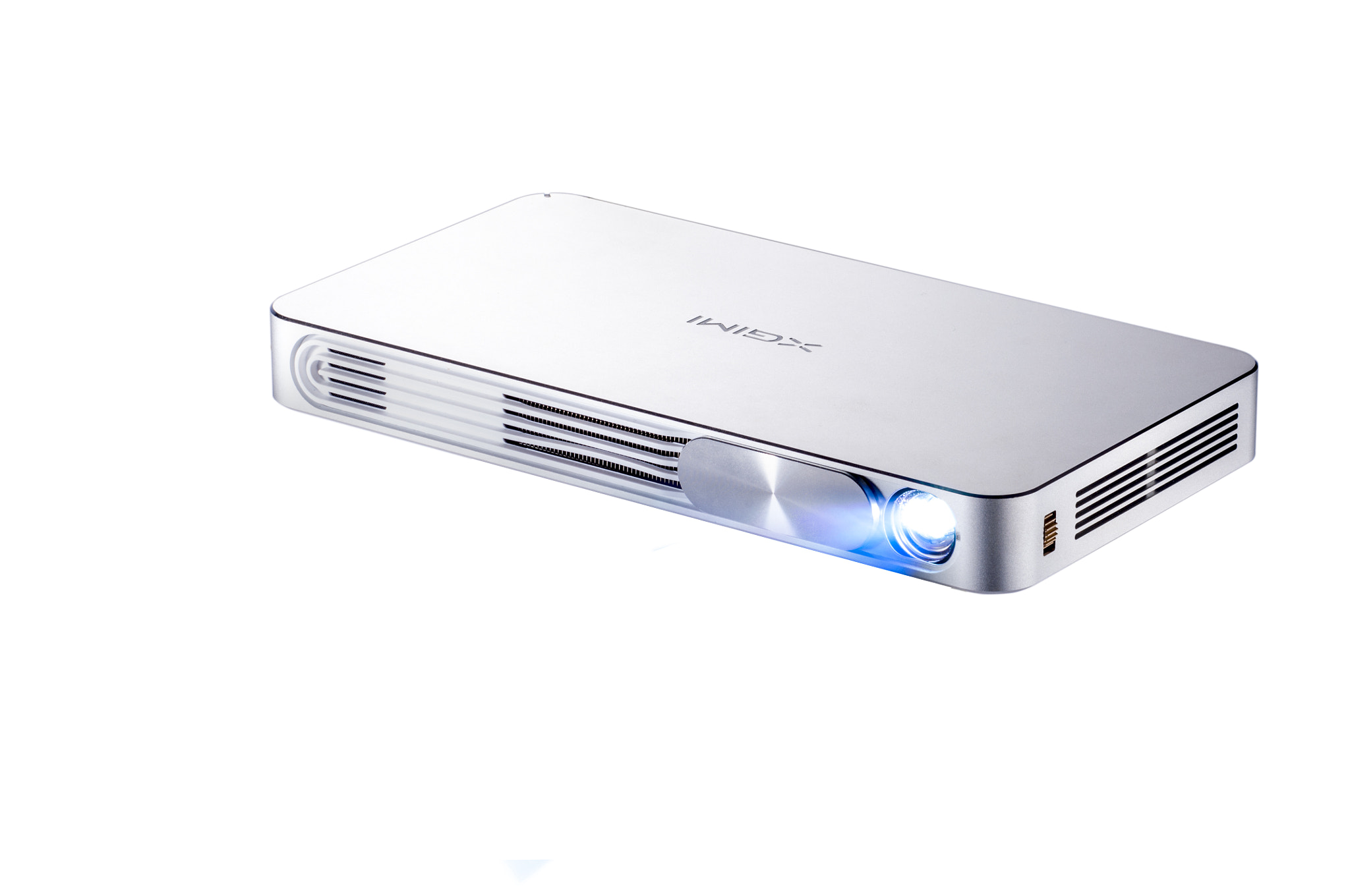 Nikon D90 + PC Micro-Nikkor 85mm f/2.8D sample photo. Projector with light photography