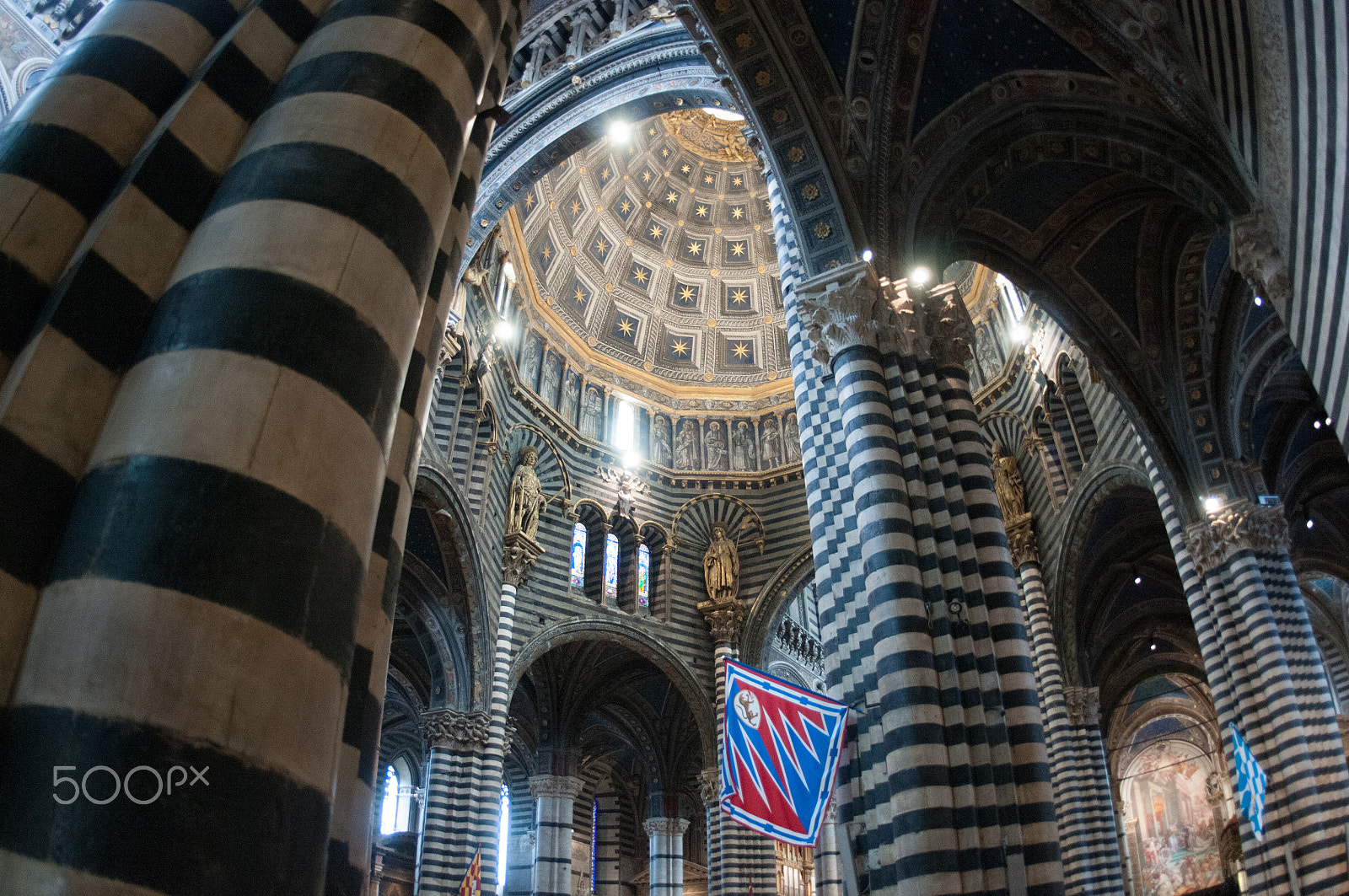 Nikon D300 + Nikon AF Fisheye-Nikkor 16mm F2.8D sample photo. Cathedral of siena cupola photography