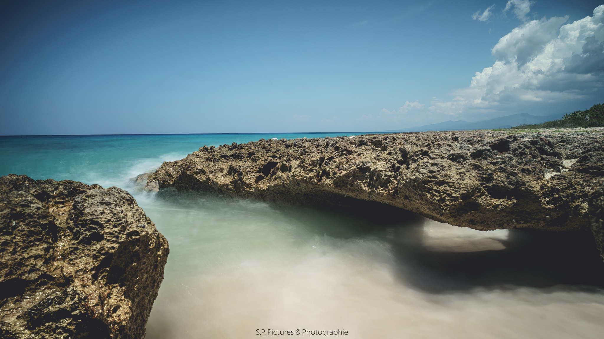 E 21mm F2.8 sample photo. Beacht at trinidad photography