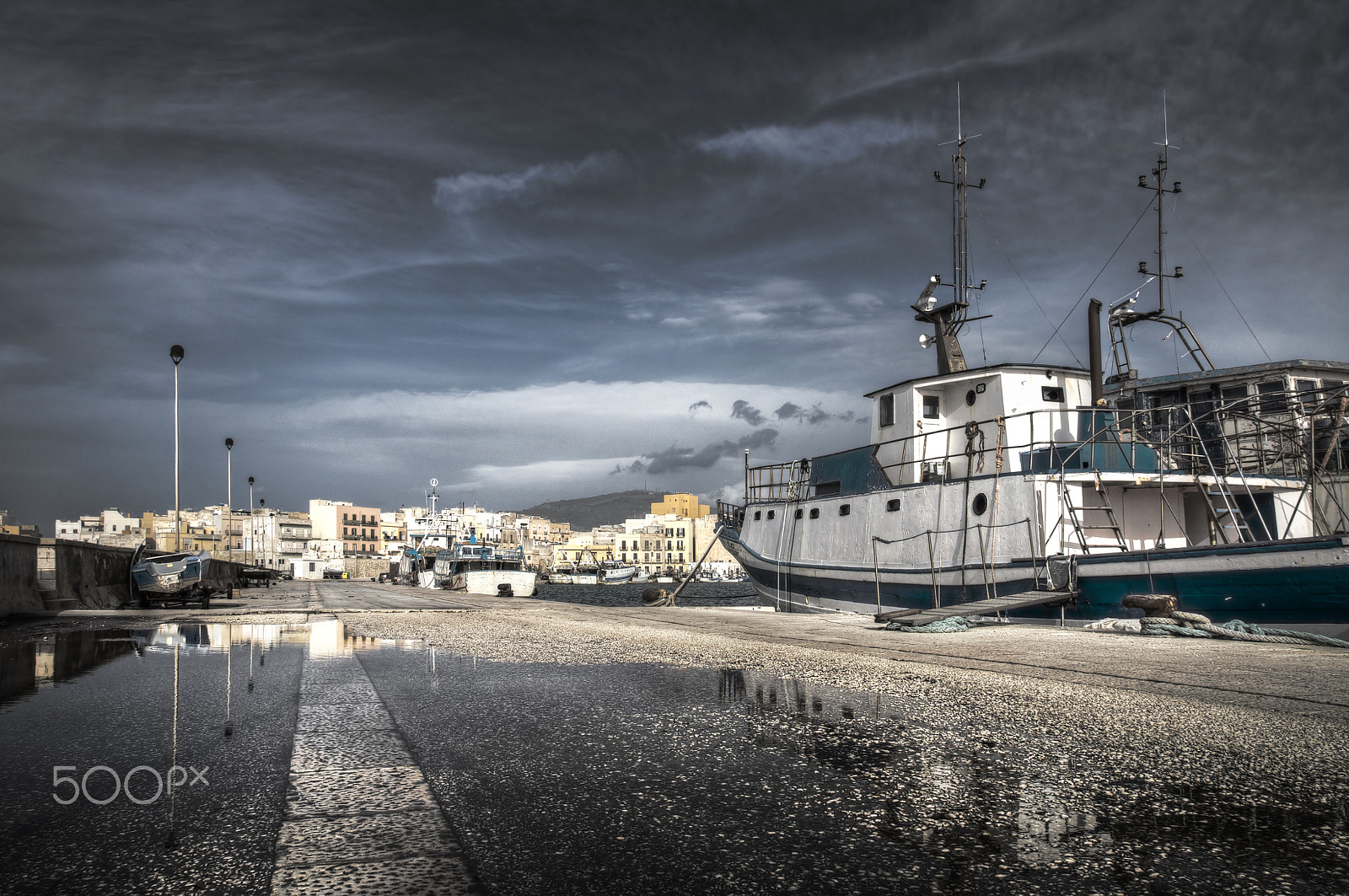 Sony SLT-A55 (SLT-A55V) sample photo. Sicile - trapani - le port photography