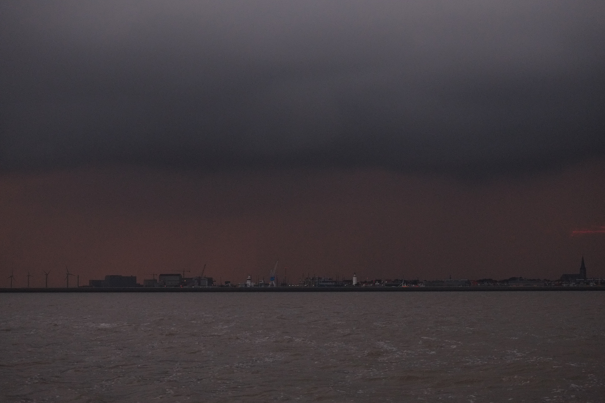 Fujifilm X-E1 + Fujifilm XC 50-230mm F4.5-6.7 OIS sample photo. Harlingen at night photography