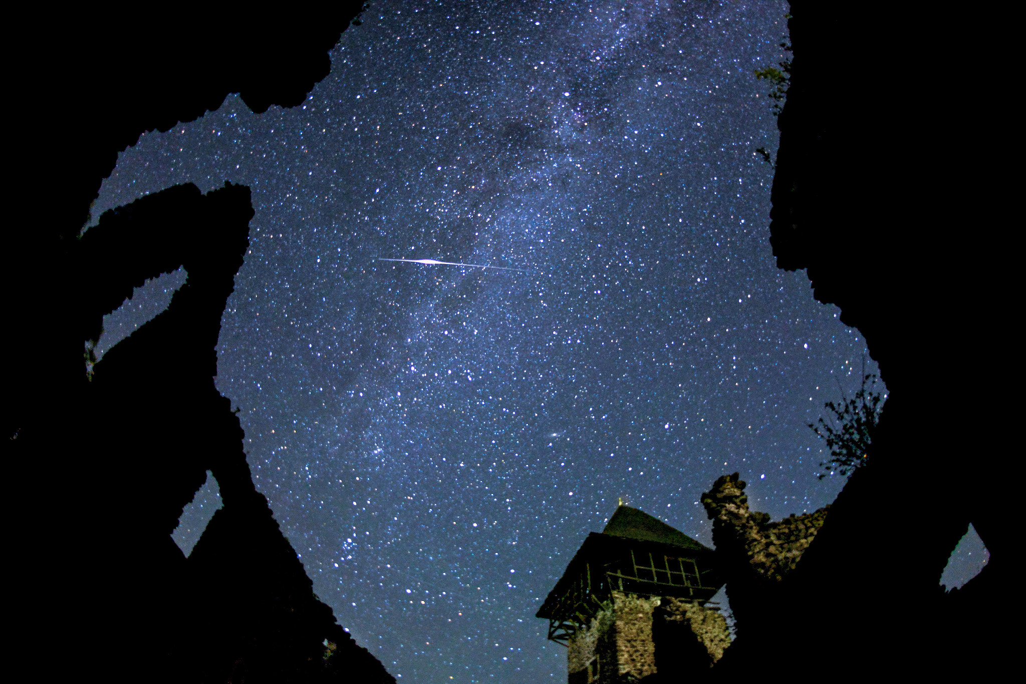 Nikon D800 + Nikon AF Fisheye-Nikkor 16mm F2.8D sample photo. Perseid meteor shower photography