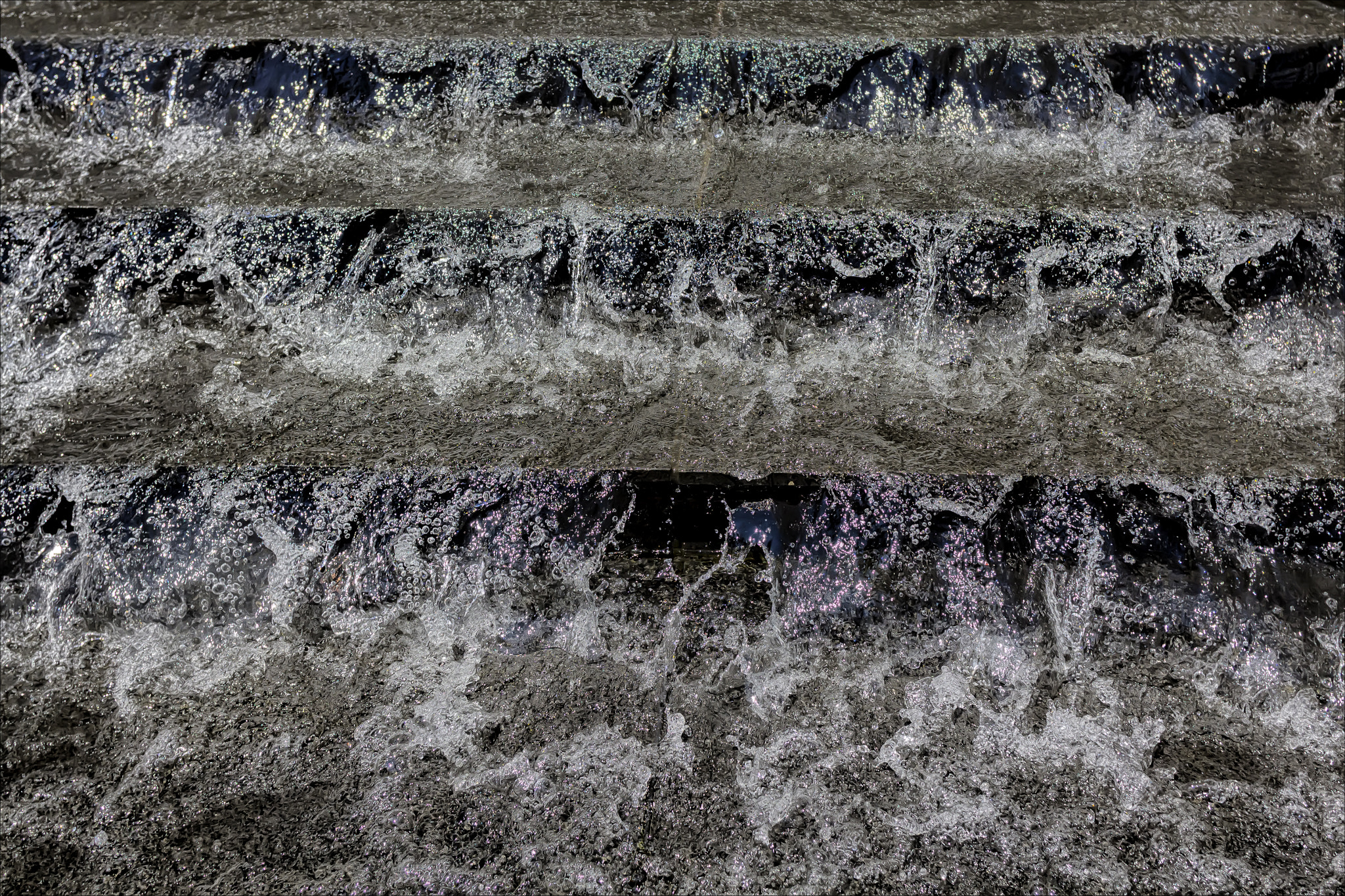 Canon EOS 60D + Canon EF 20mm F2.8 USM sample photo. Fountain photography