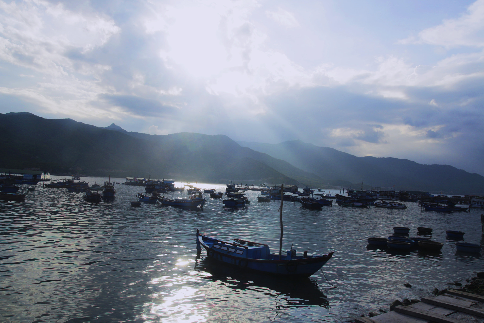Tamron SP AF 17-50mm F2.8 XR Di II LD Aspherical (IF) sample photo. Binh hung island photography