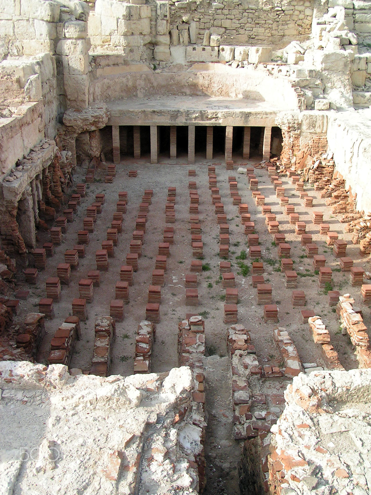 KONICA MINOLTA DiMAGE Z1 sample photo. Cypriot hypocaust photography