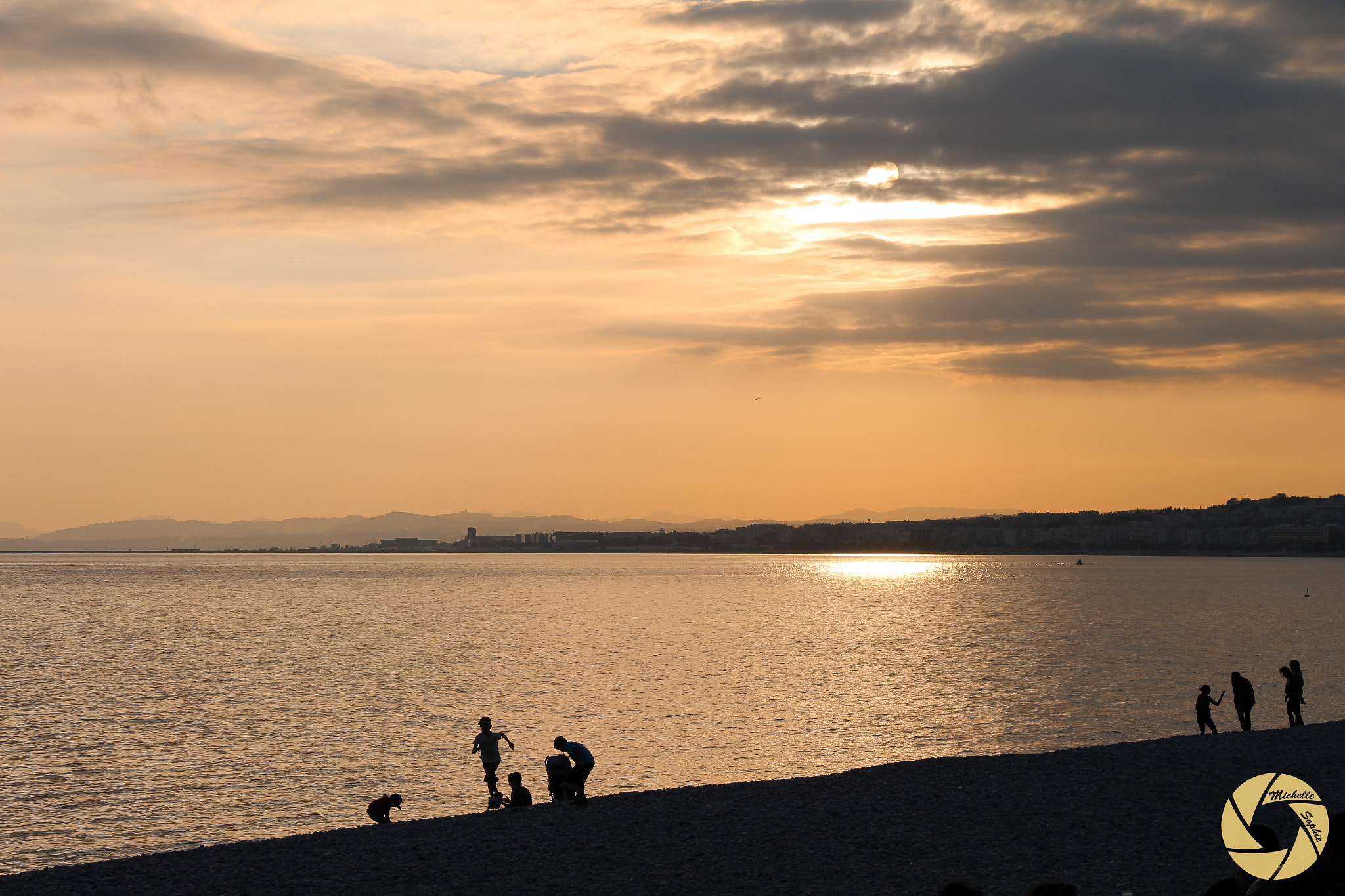 Canon EOS 650D (EOS Rebel T4i / EOS Kiss X6i) sample photo. Nizza bei abend photography