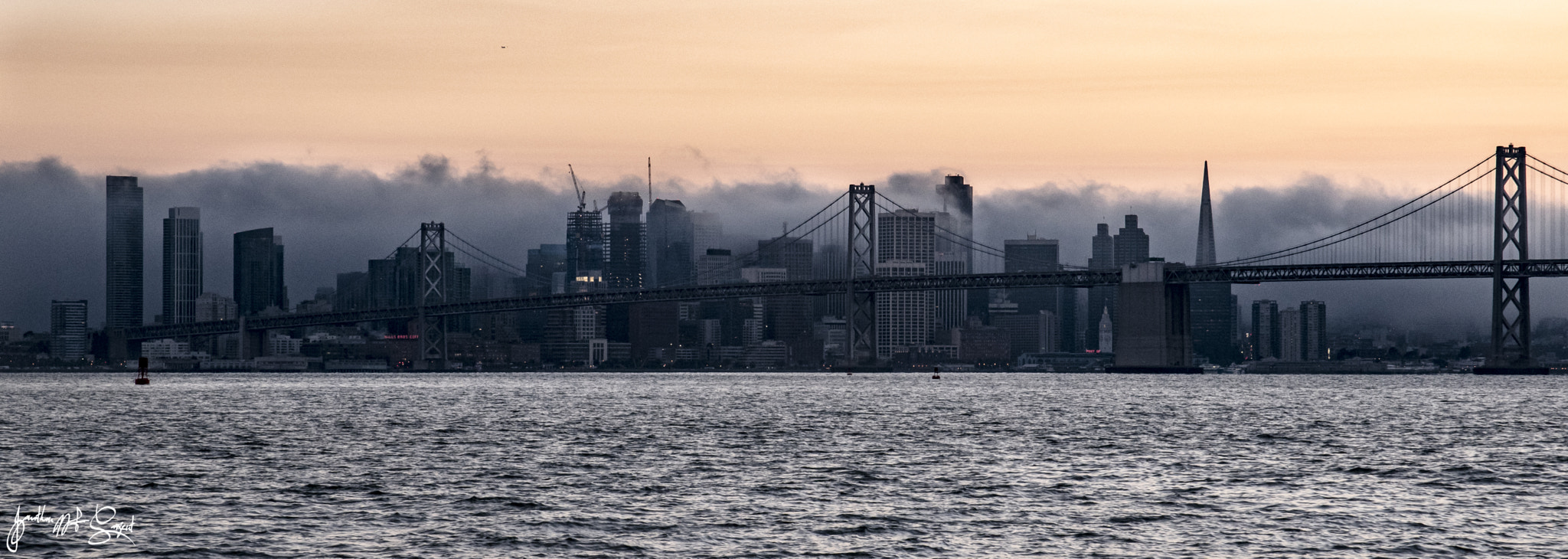 Nikon D5500 + Sigma 17-70mm F2.8-4 DC Macro OS HSM | C sample photo. The fog rolling in on sf photography
