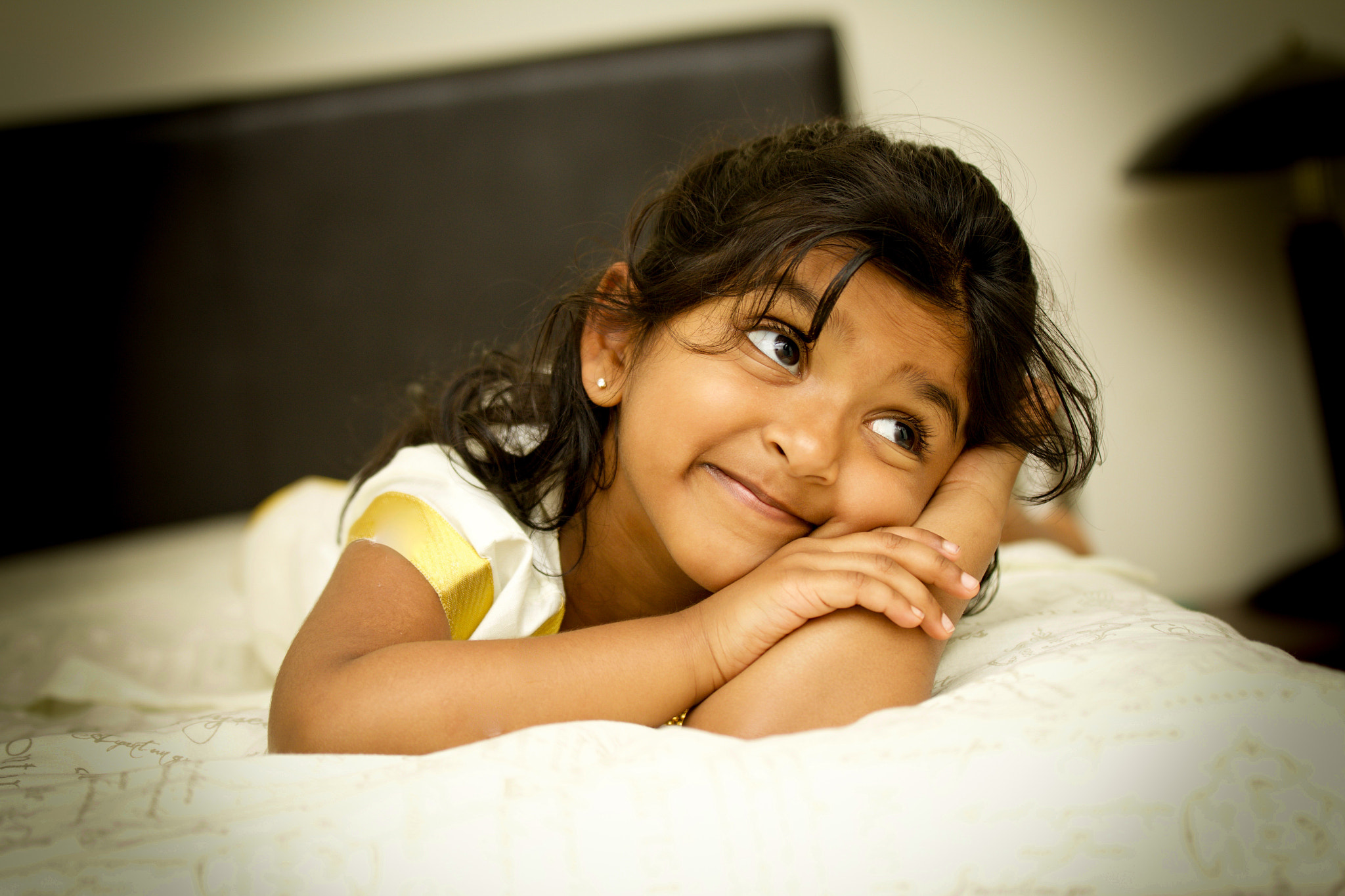 Sigma A 24-105 mm f/4 DG OS HSM sample photo. Cute expression!! photography