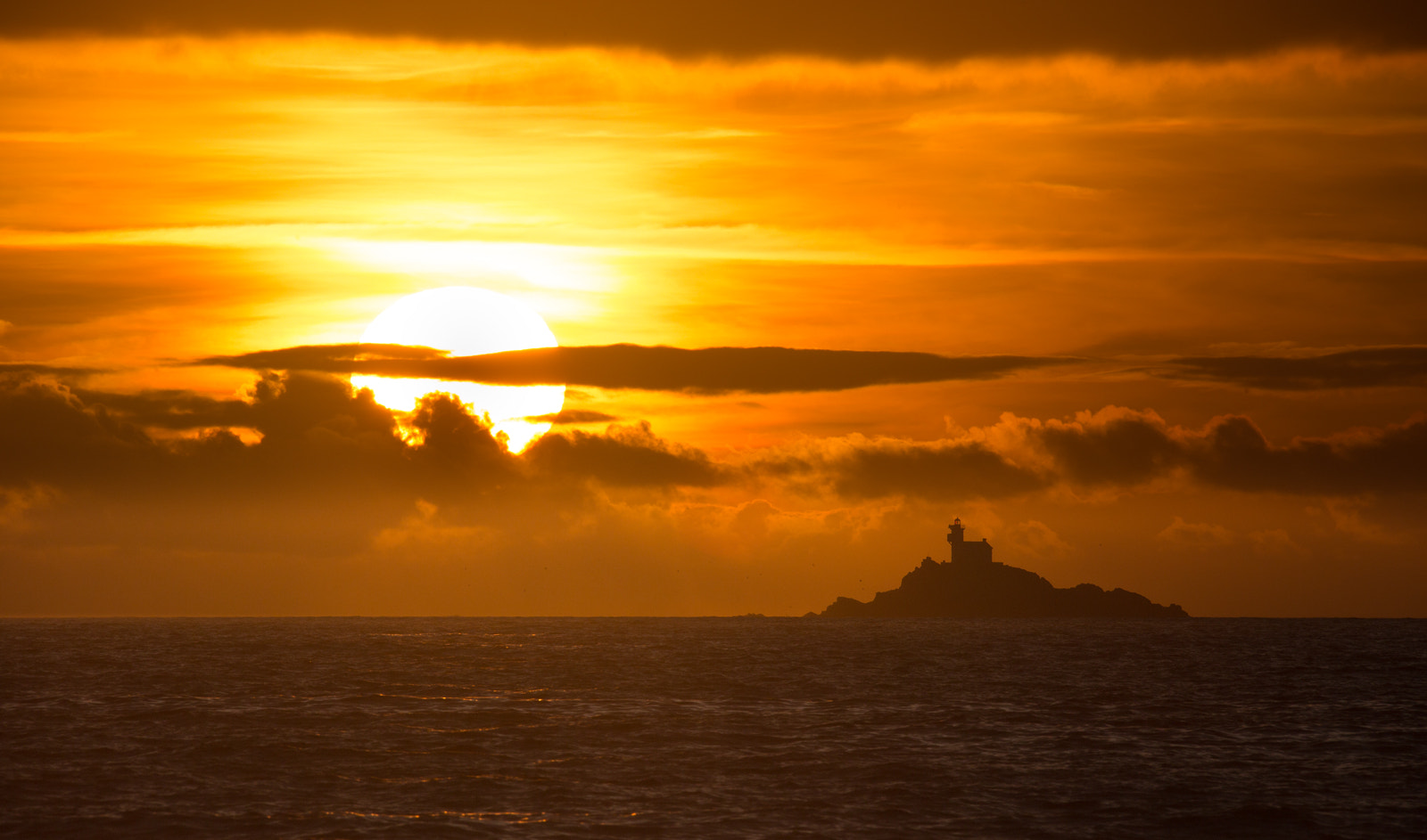 150-600mm F5-6.3 DG OS HSM | Sports 014 sample photo. Sunset! photography