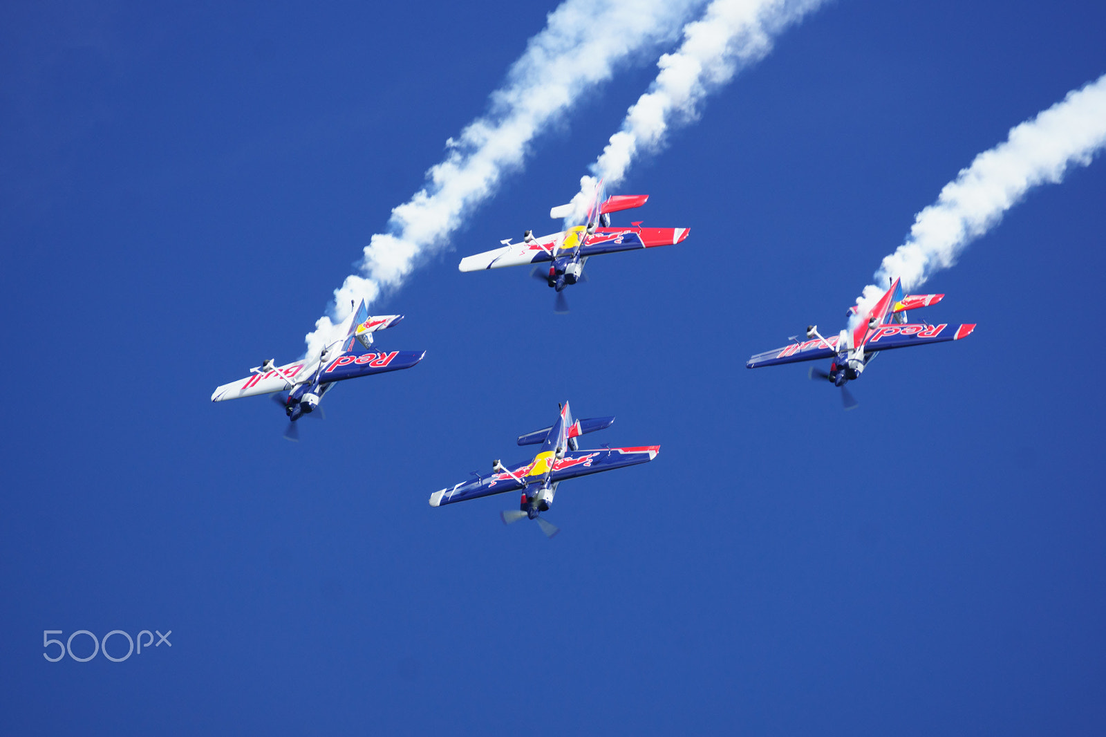Tamron SP 70-300mm F4-5.6 Di USD sample photo. Redbull flightshow, zwickau, saxony, 2016-08-13 photography