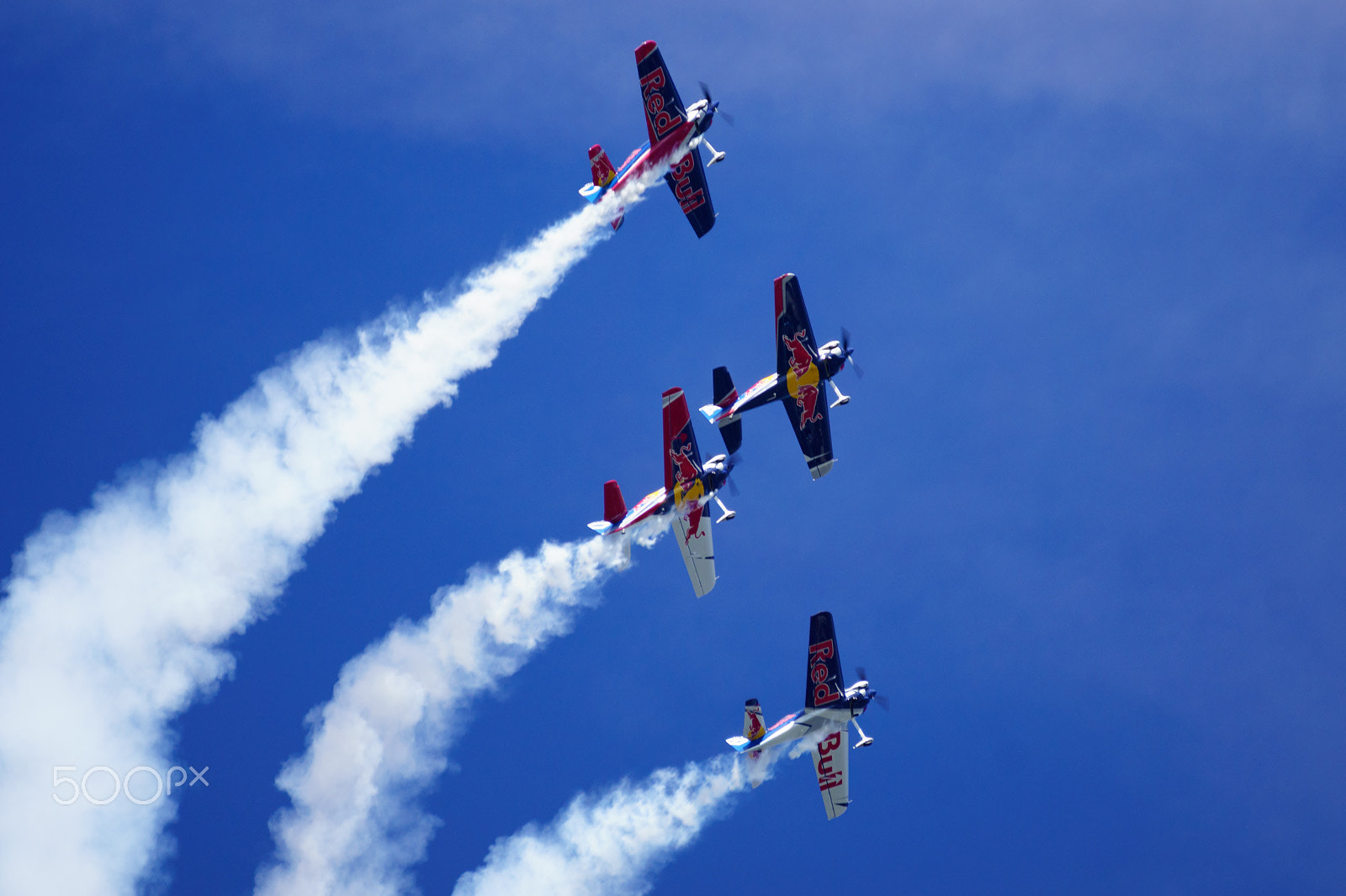 Sony ILCA-77M2 + Tamron SP 70-300mm F4-5.6 Di USD sample photo. Redbull flightshow, zwickau, saxony, 2016-08-13 photography