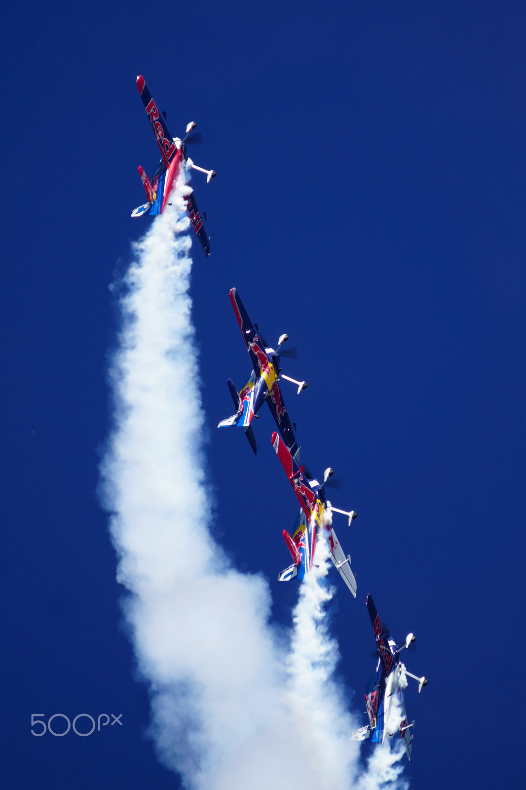 Tamron SP 70-300mm F4-5.6 Di USD sample photo. Redbull flightshow, zwickau, saxony, 2016-08-13 photography