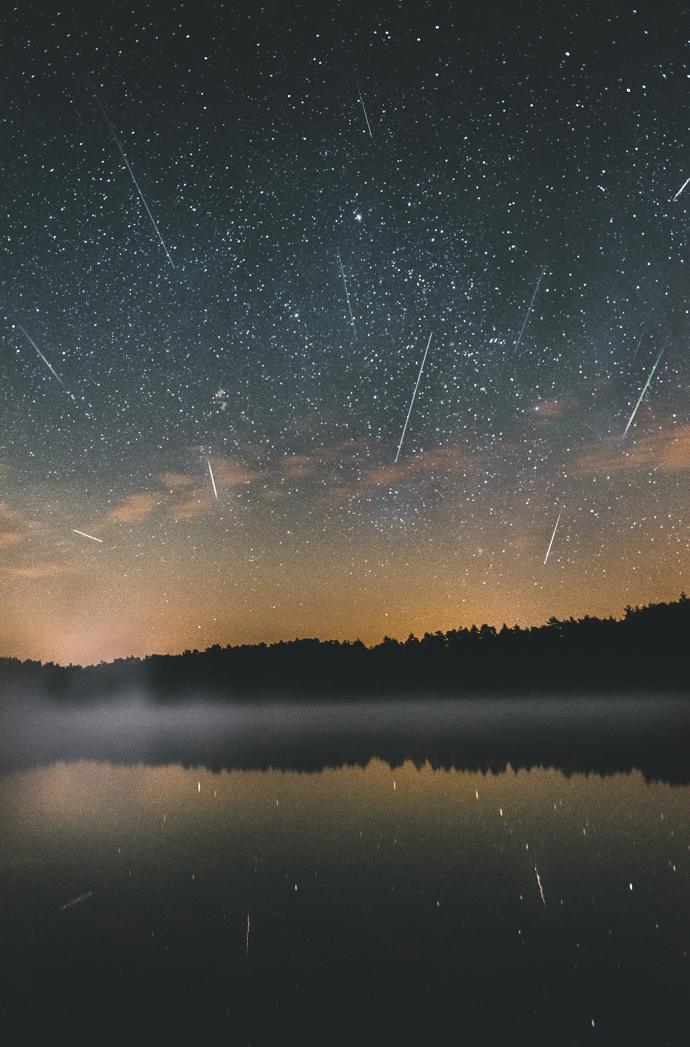 Nikon D5100 + Sigma 18-35mm F1.8 DC HSM Art sample photo. Meteor shower photography