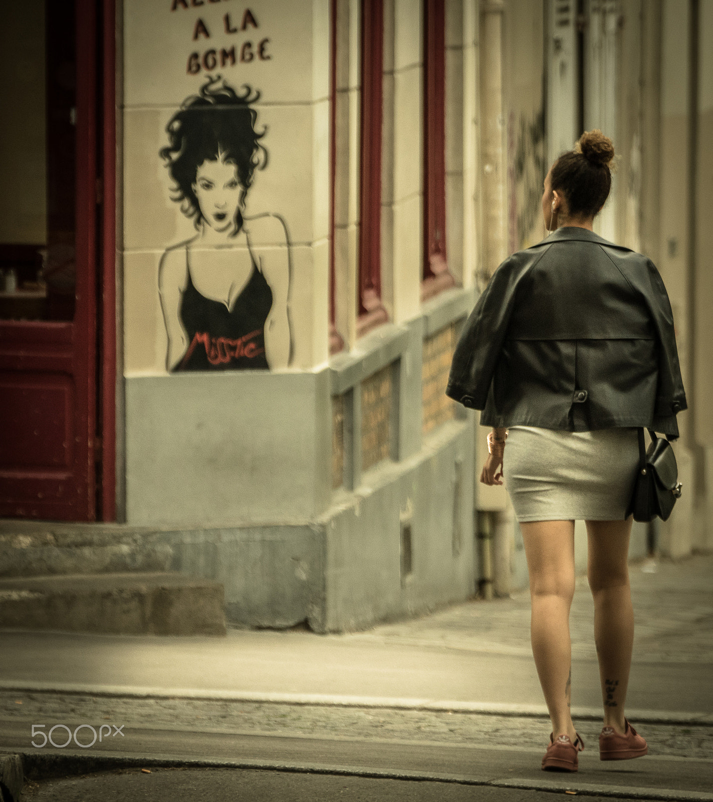 Sony 70-300mm F4.5-5.6 G SSM sample photo. Walkinparissummer photography