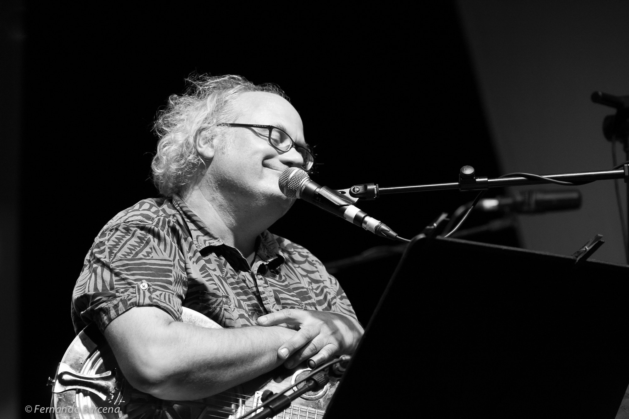 Canon EF 100-400mm F4.5-5.6L IS USM sample photo. Eugene chadbourne. getxo jazz. jul2011. photography