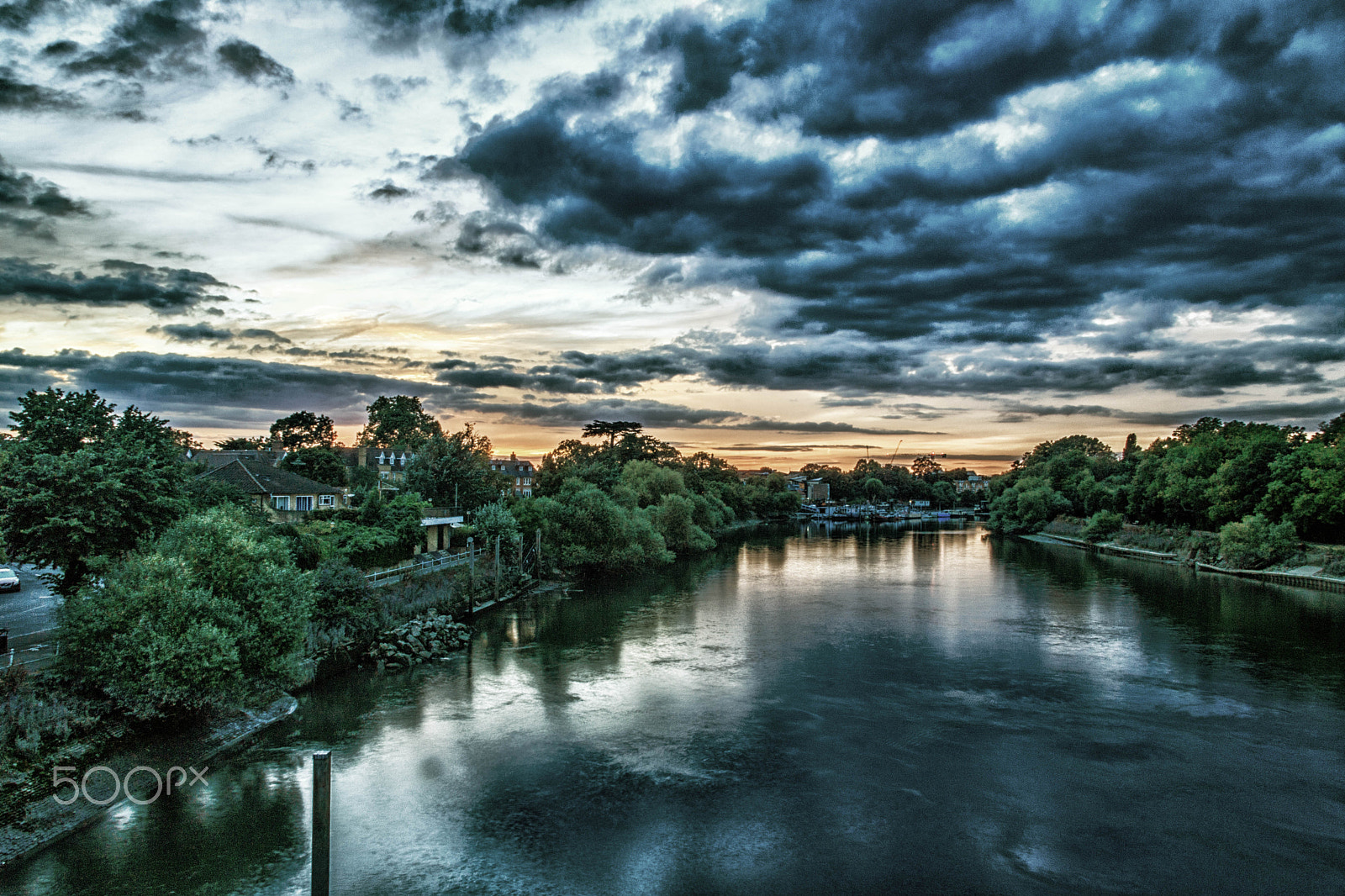 Canon EF-S 17-85mm F4-5.6 IS USM sample photo. Richmond thames 2 photography