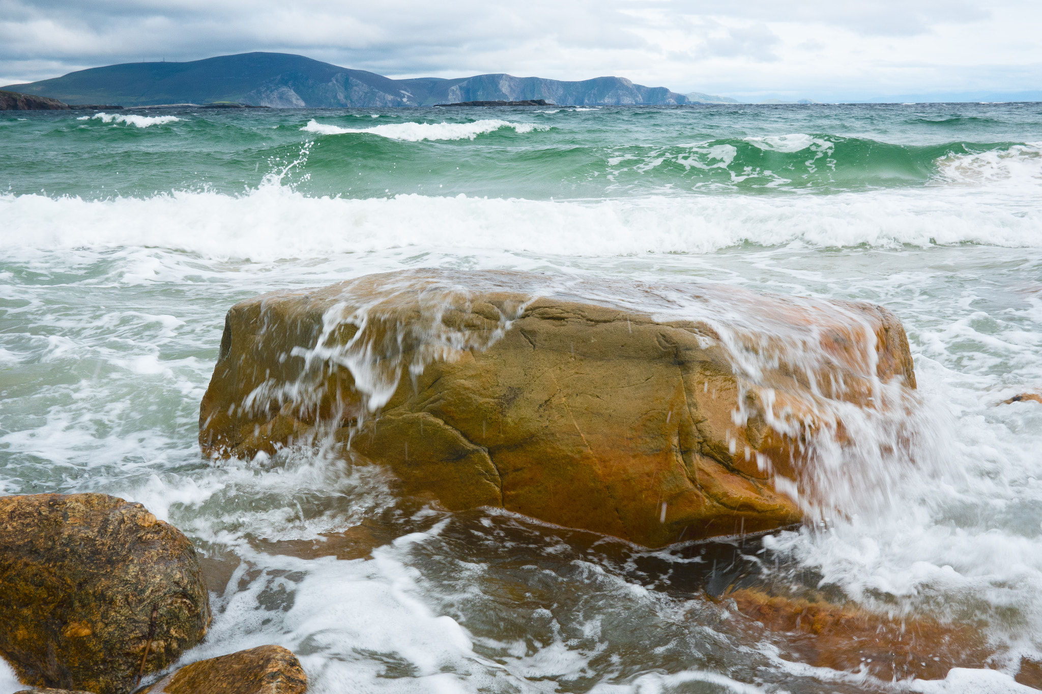 Panasonic Lumix DMC-GX8 + LUMIX G 20/F1.7 II sample photo. Keem, achill island photography